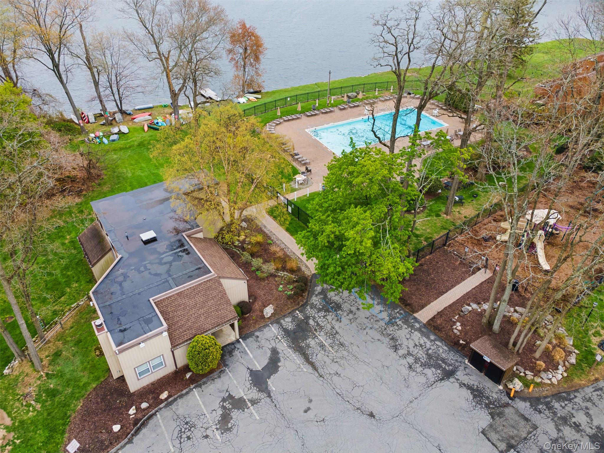 24 Leisure Way – For Sale photo 4