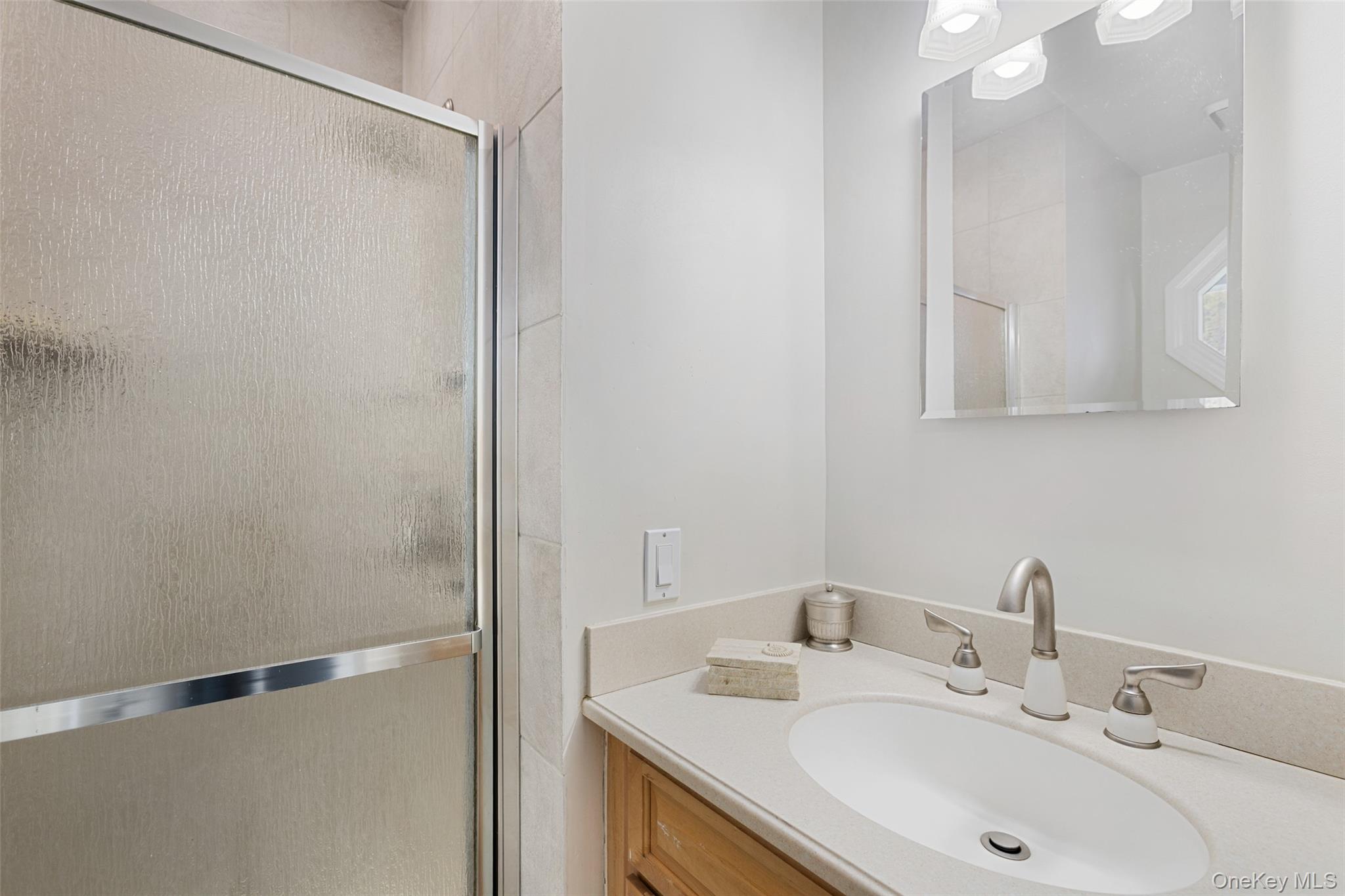 24 Leisure Way – For Sale photo 34