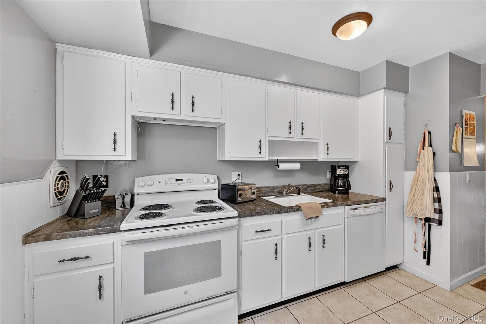 5 Regelski Drive – For Sale photo 16