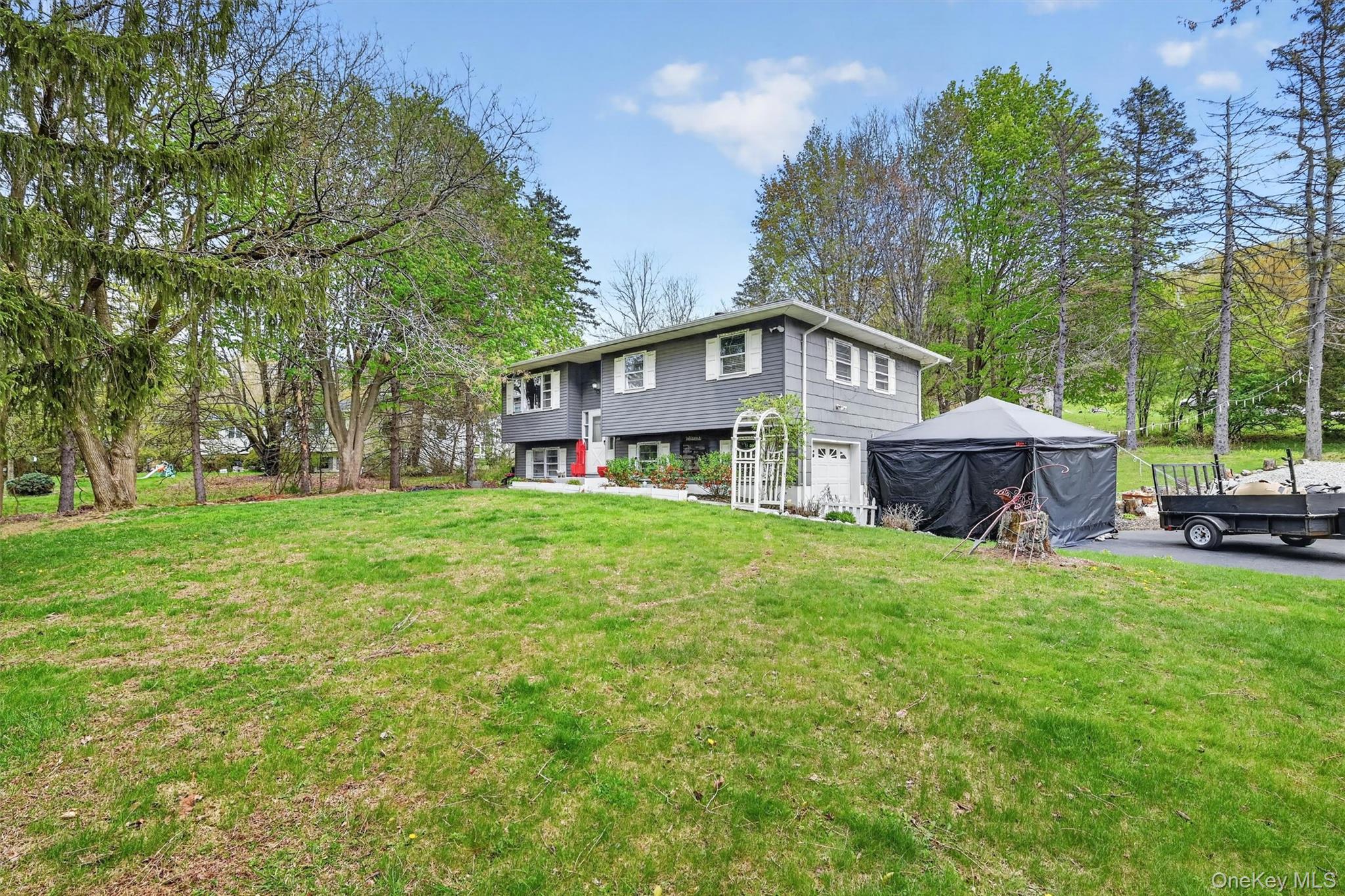 5 Regelski Drive – For Sale photo 3
