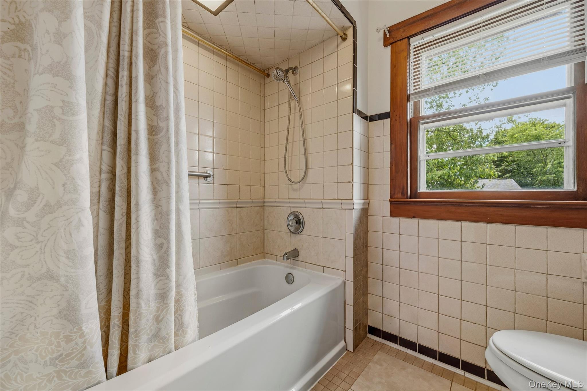 24 Lincoln Street – For Sale photo 16