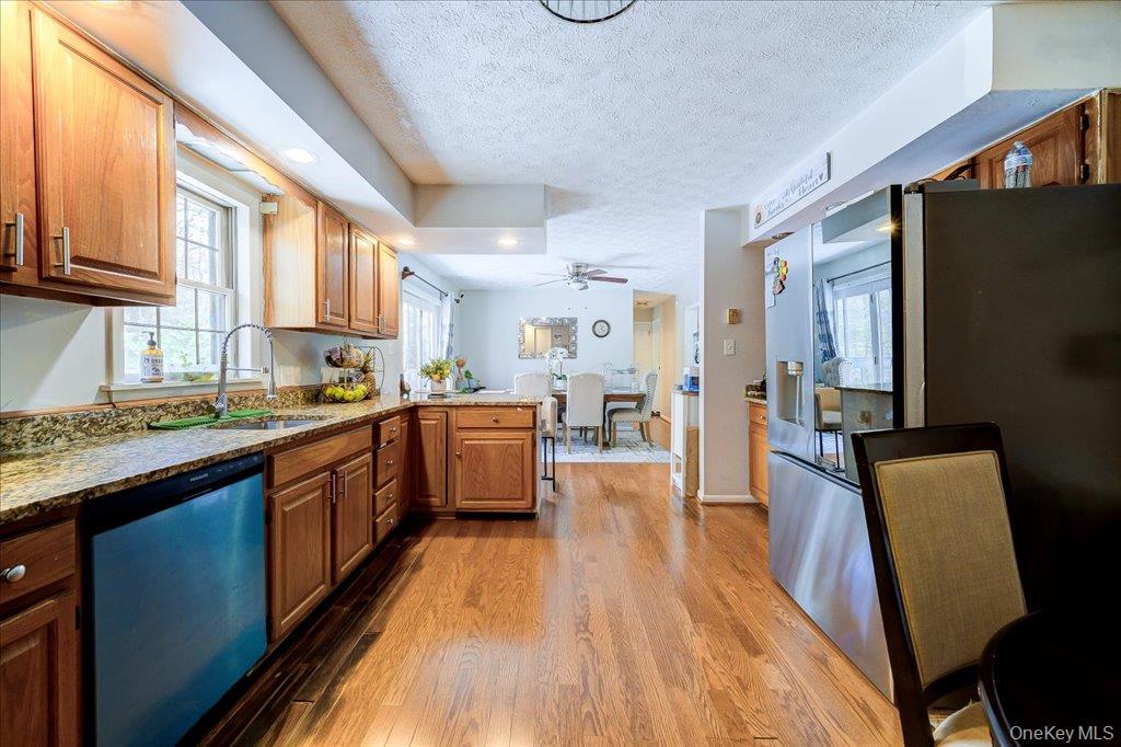 8 Lake Shore Drive W – For Sale photo 18