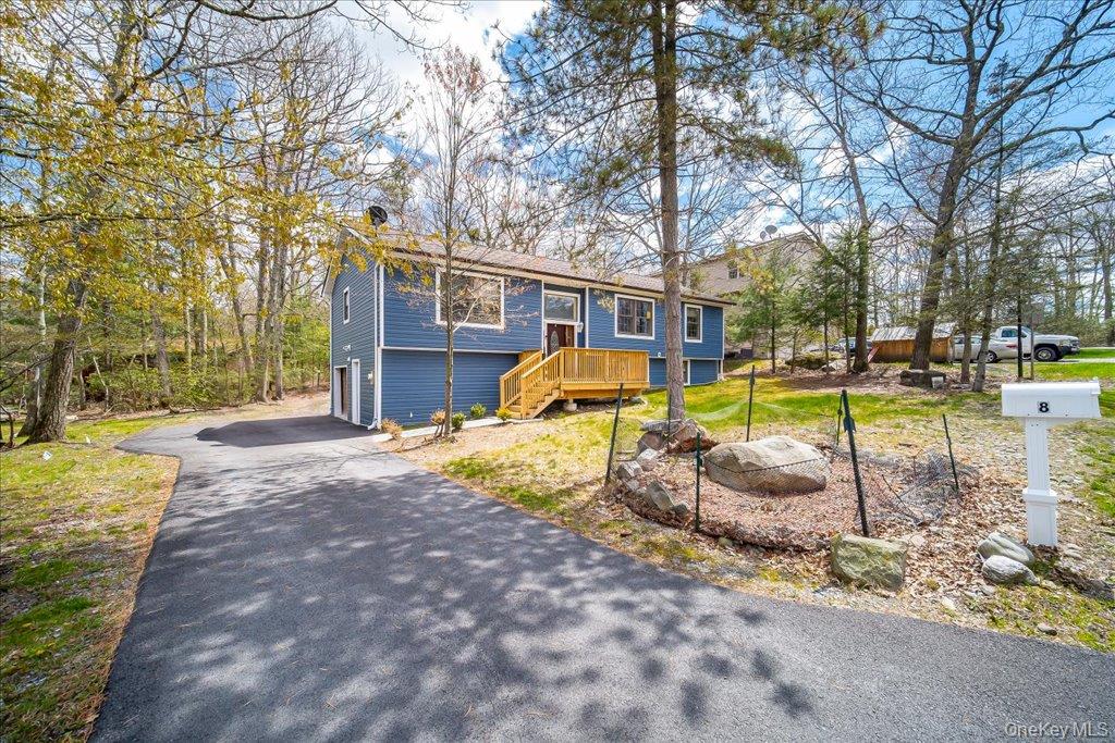 8 Lake Shore Drive W – For Sale photo 4