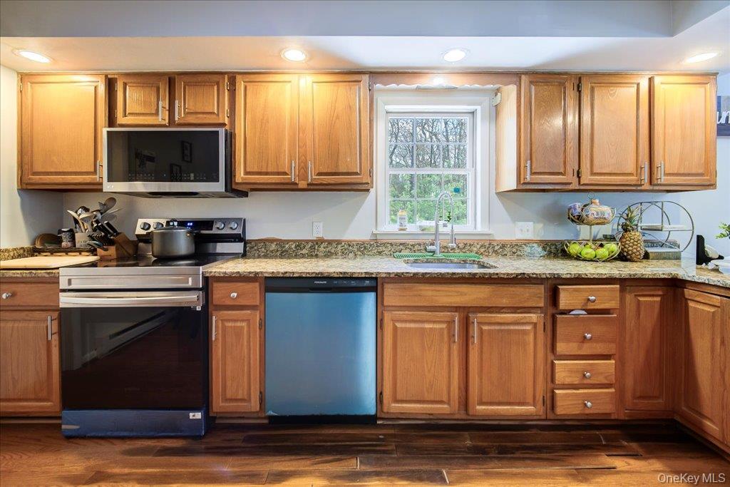 8 Lake Shore Drive W – For Sale photo 19