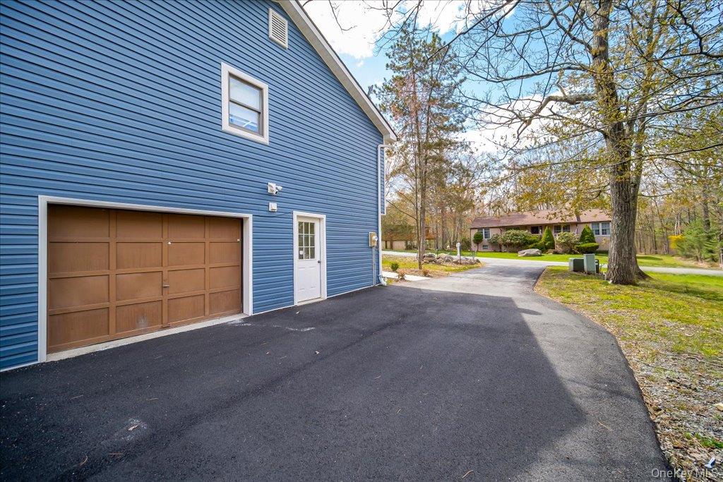 8 Lake Shore Drive W – For Sale photo 42
