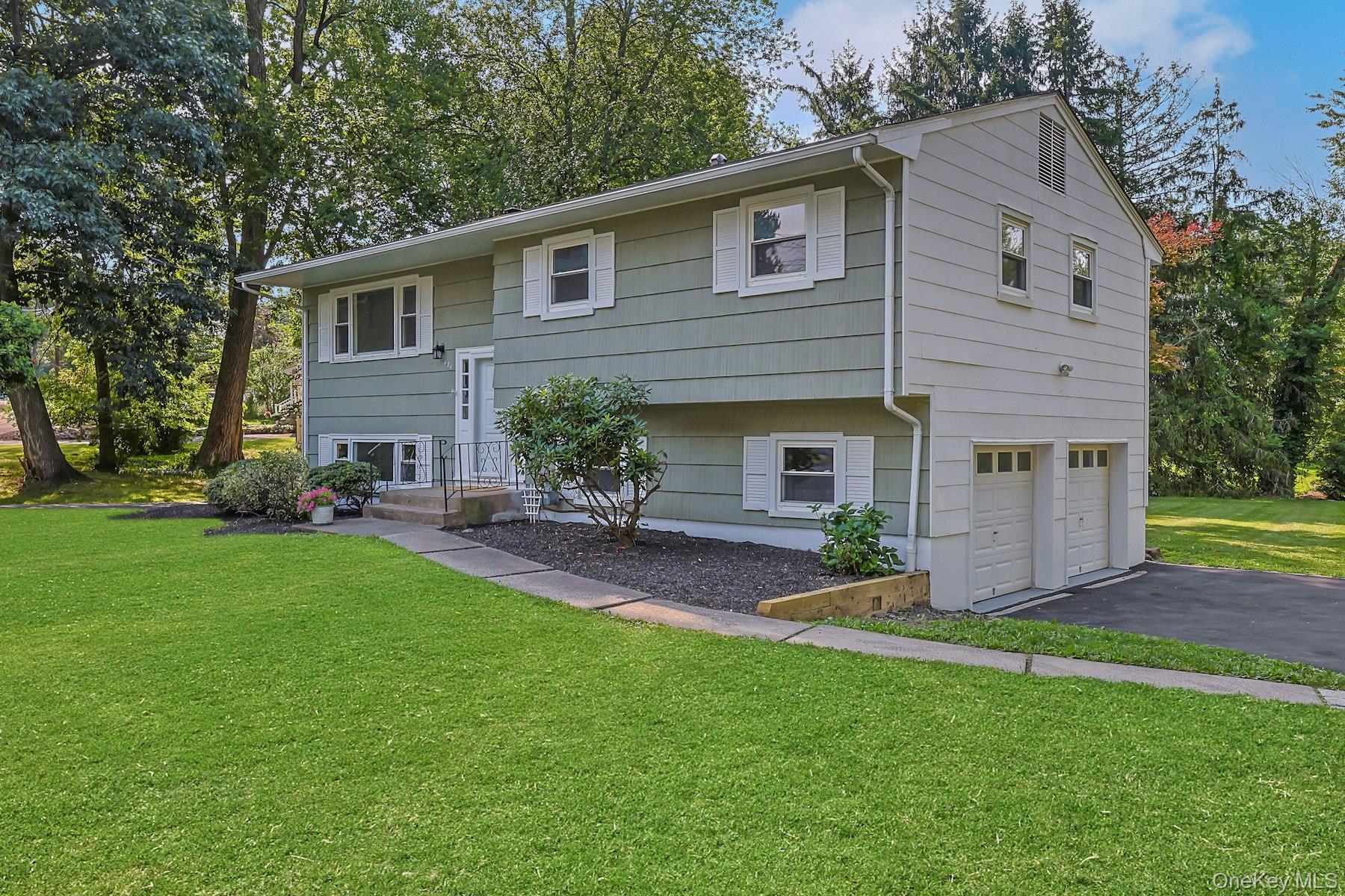 171 Austin Avenue – For Sale photo 4