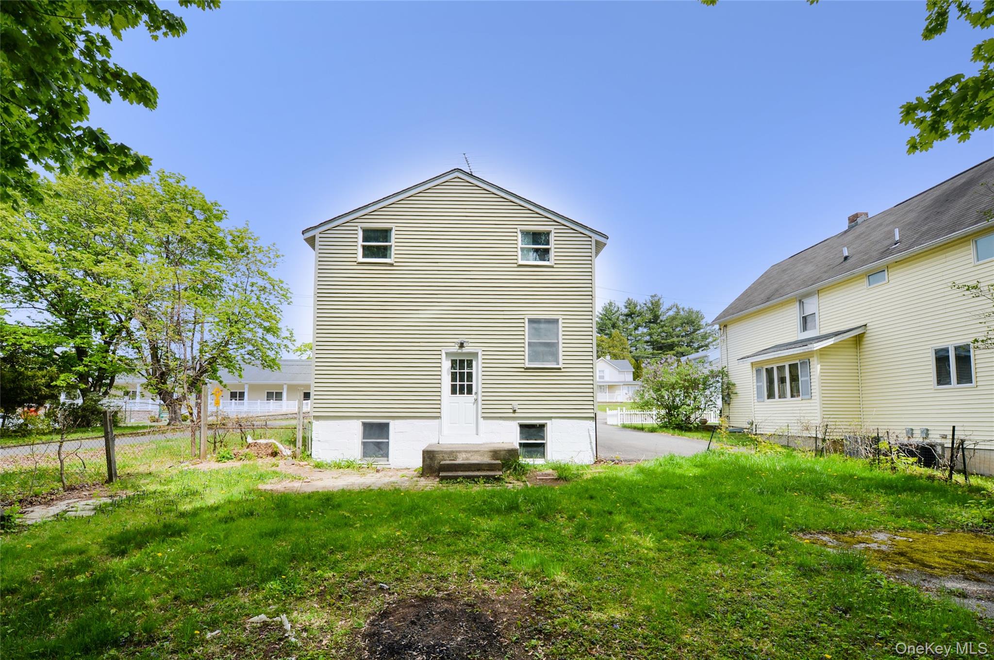 7 Pioneer Avenue – For Sale photo 4