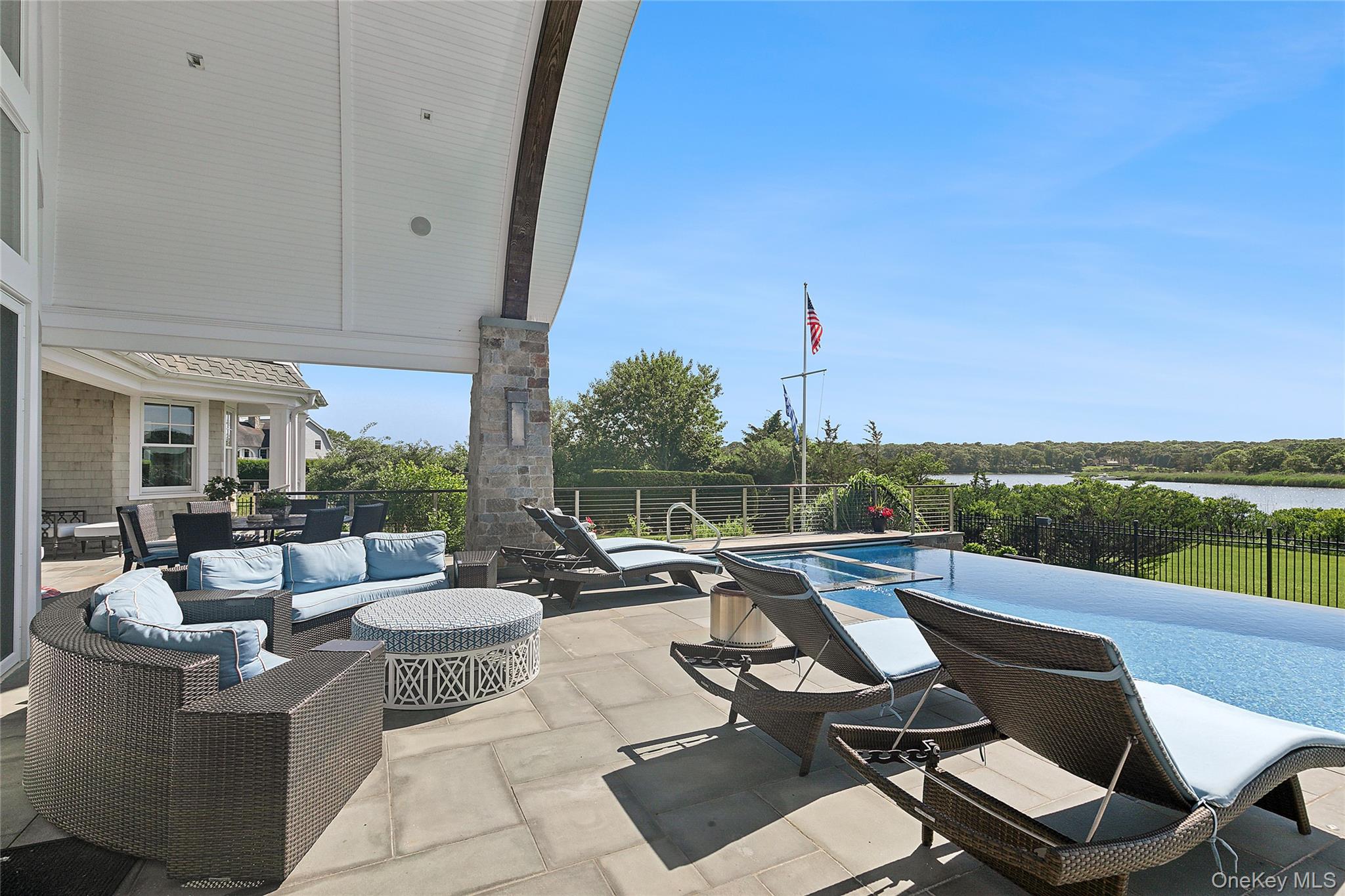 61 A South Bay Avenue – For Rent photo 35