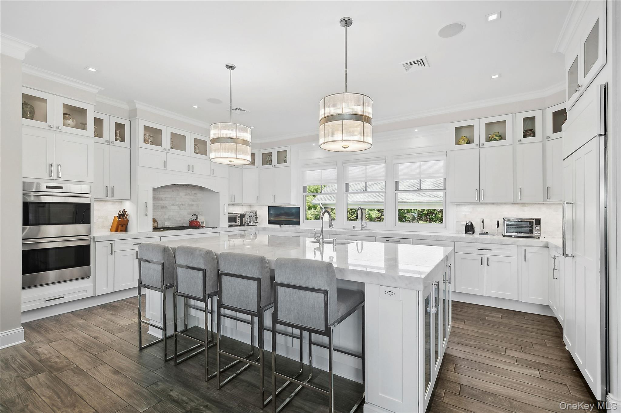61 A South Bay Avenue – For Rent photo 10