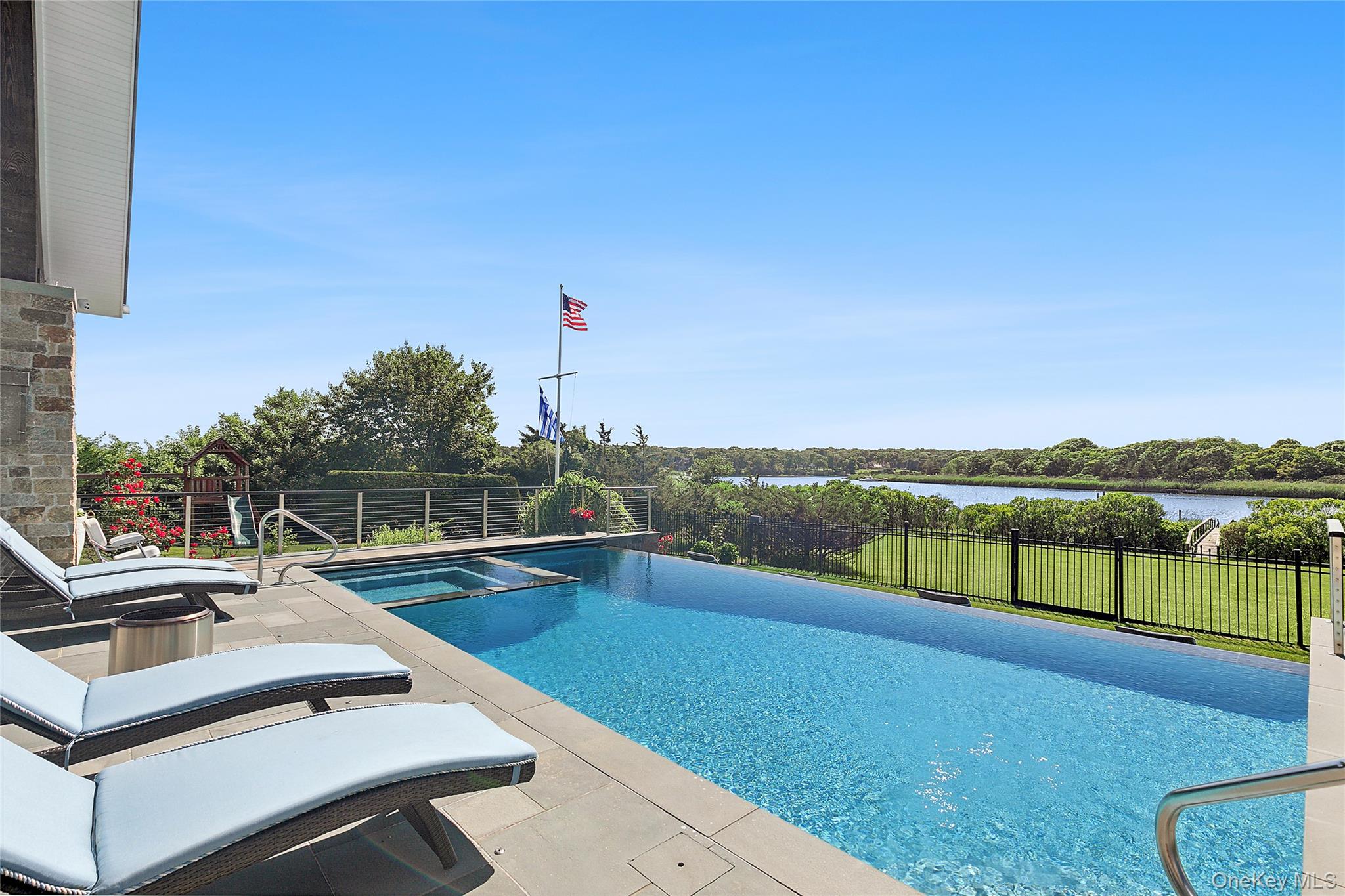 61 A South Bay Avenue – For Rent photo 36