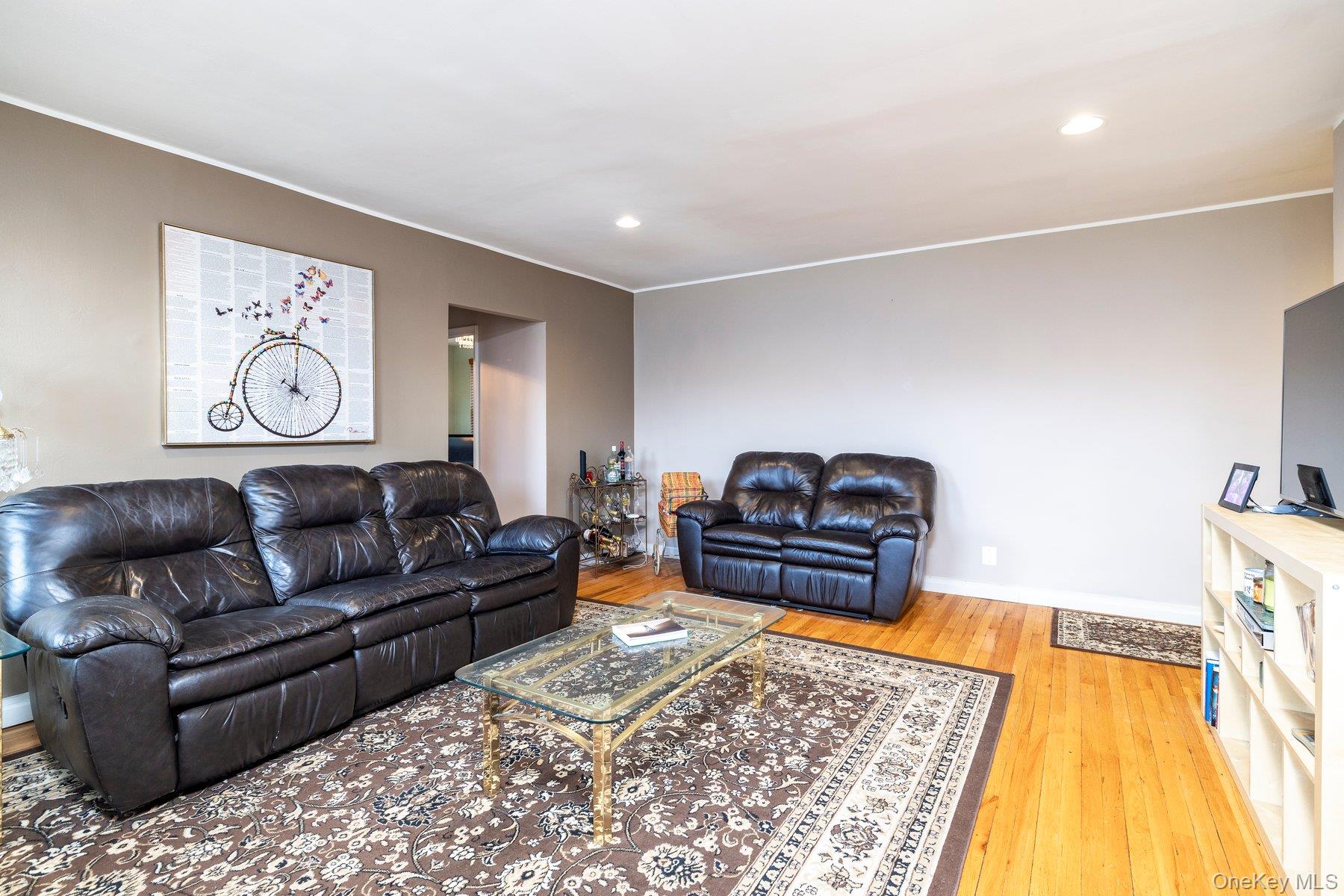 1 Jefferson Avenue, Unit H8 photo 4