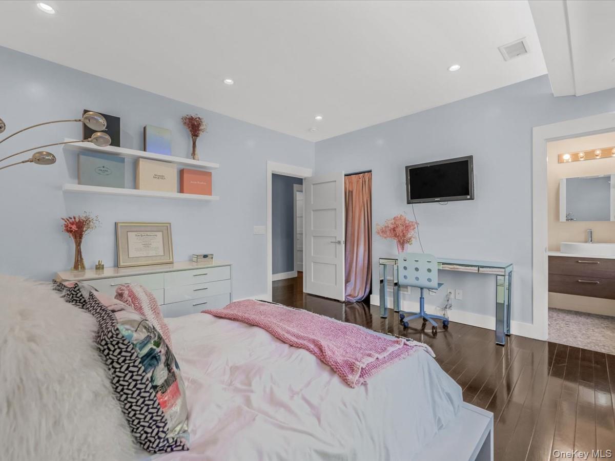 16 THE LOCH – For Sale photo 35