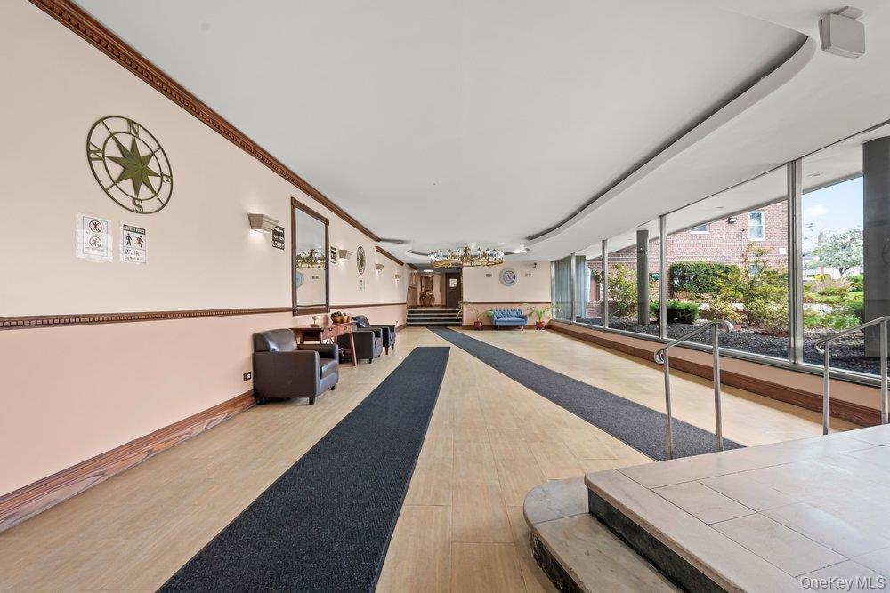 84-50 169th Street, Unit 611 photo 2