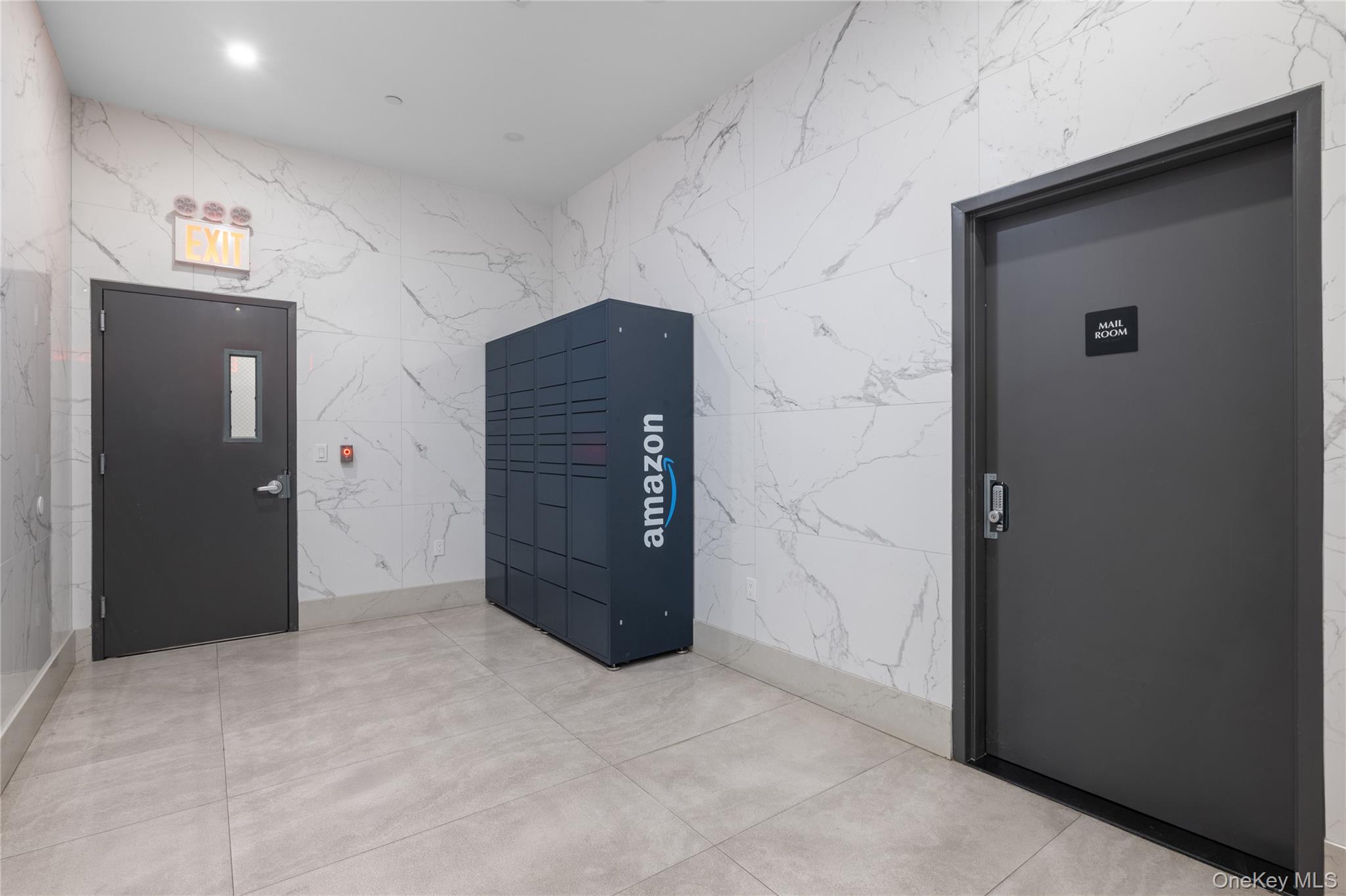 6296 Woodhaven Boulevard, Unit 6I photo 12
