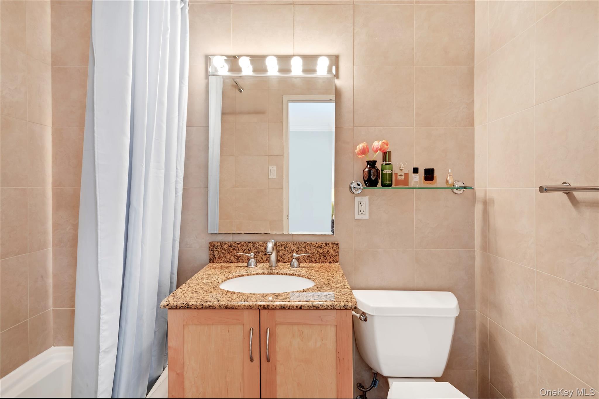 110-11 Queens Boulevard, Unit 8K photo 2