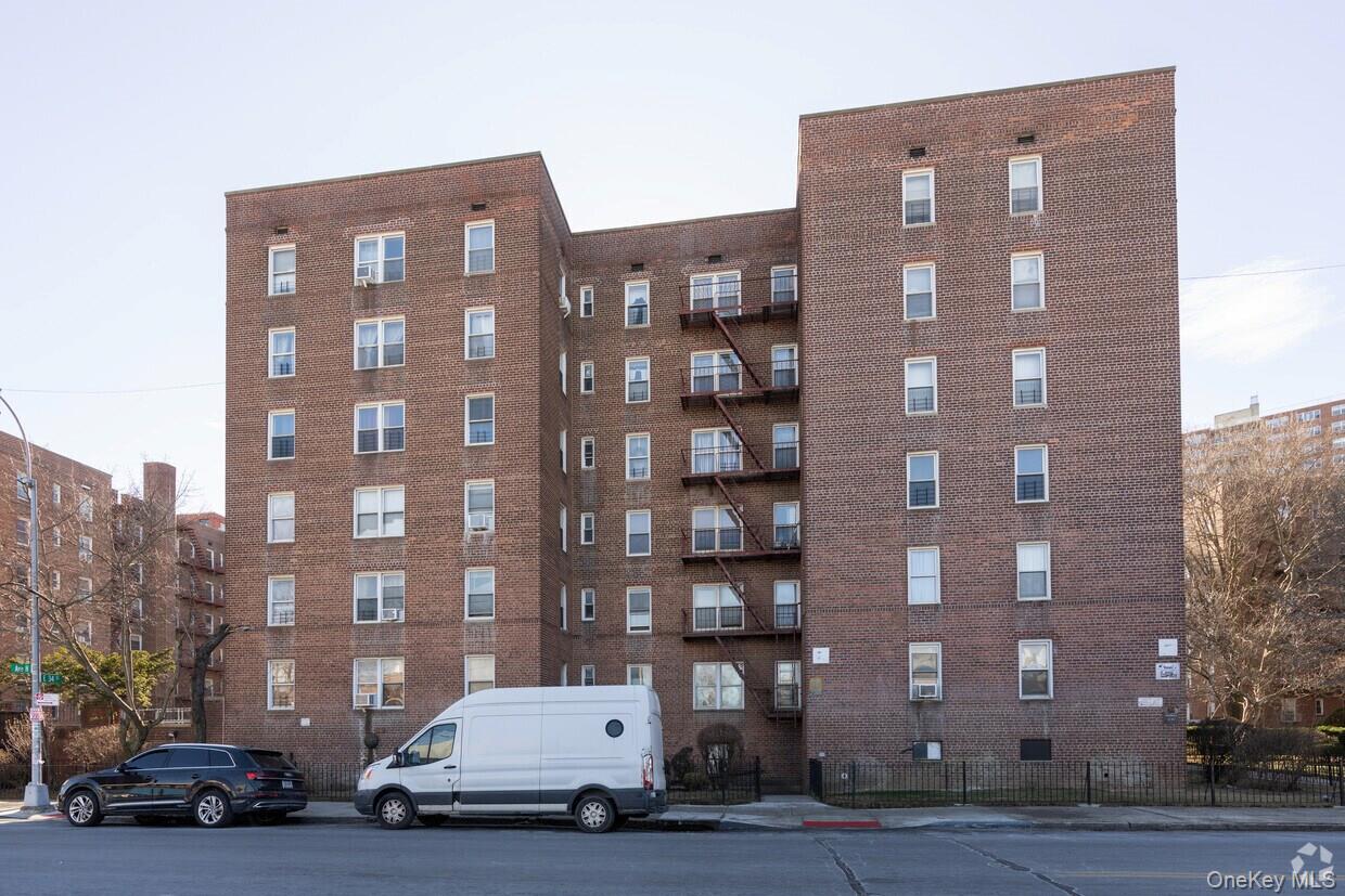 3310 Avenue H, Unit 5D photo 16