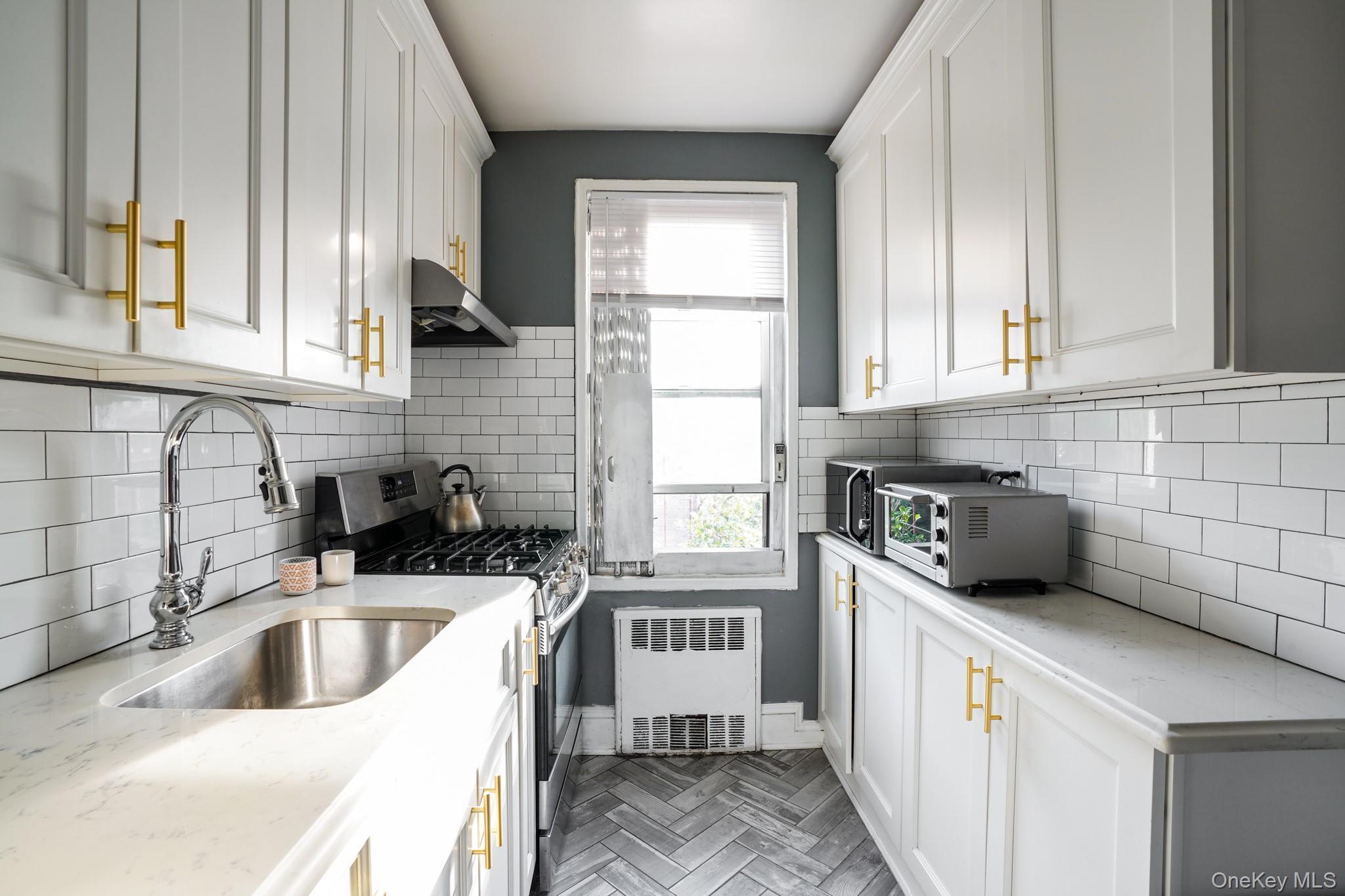 3310 Avenue H, Unit 5D photo 4