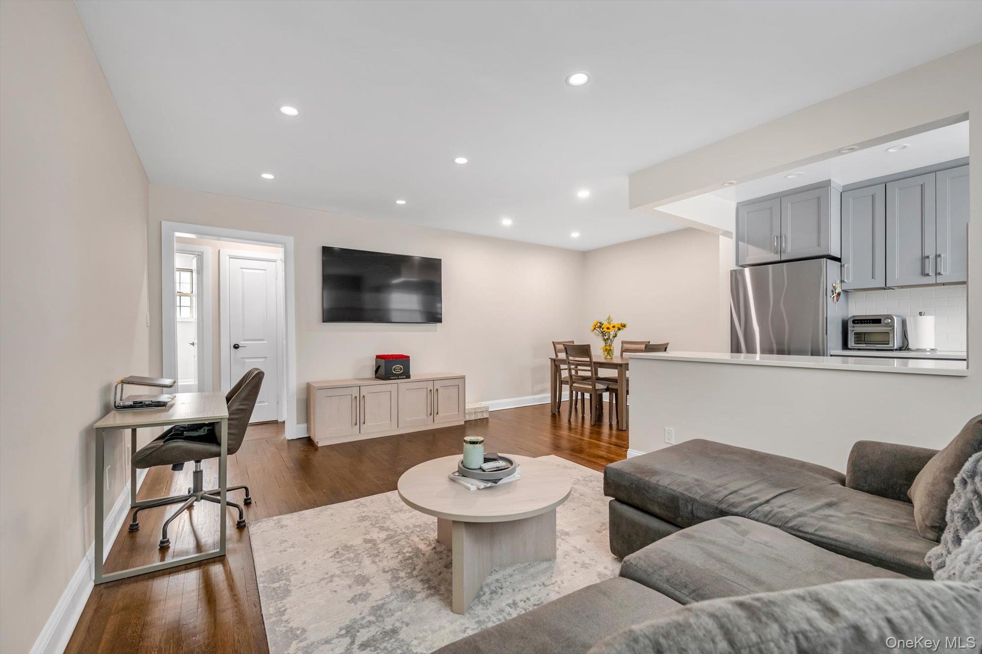 6939 213th Street, Unit 218 photo 6