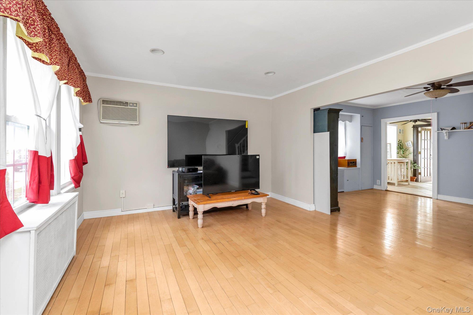 52 Syracuse Street – For Sale photo 3