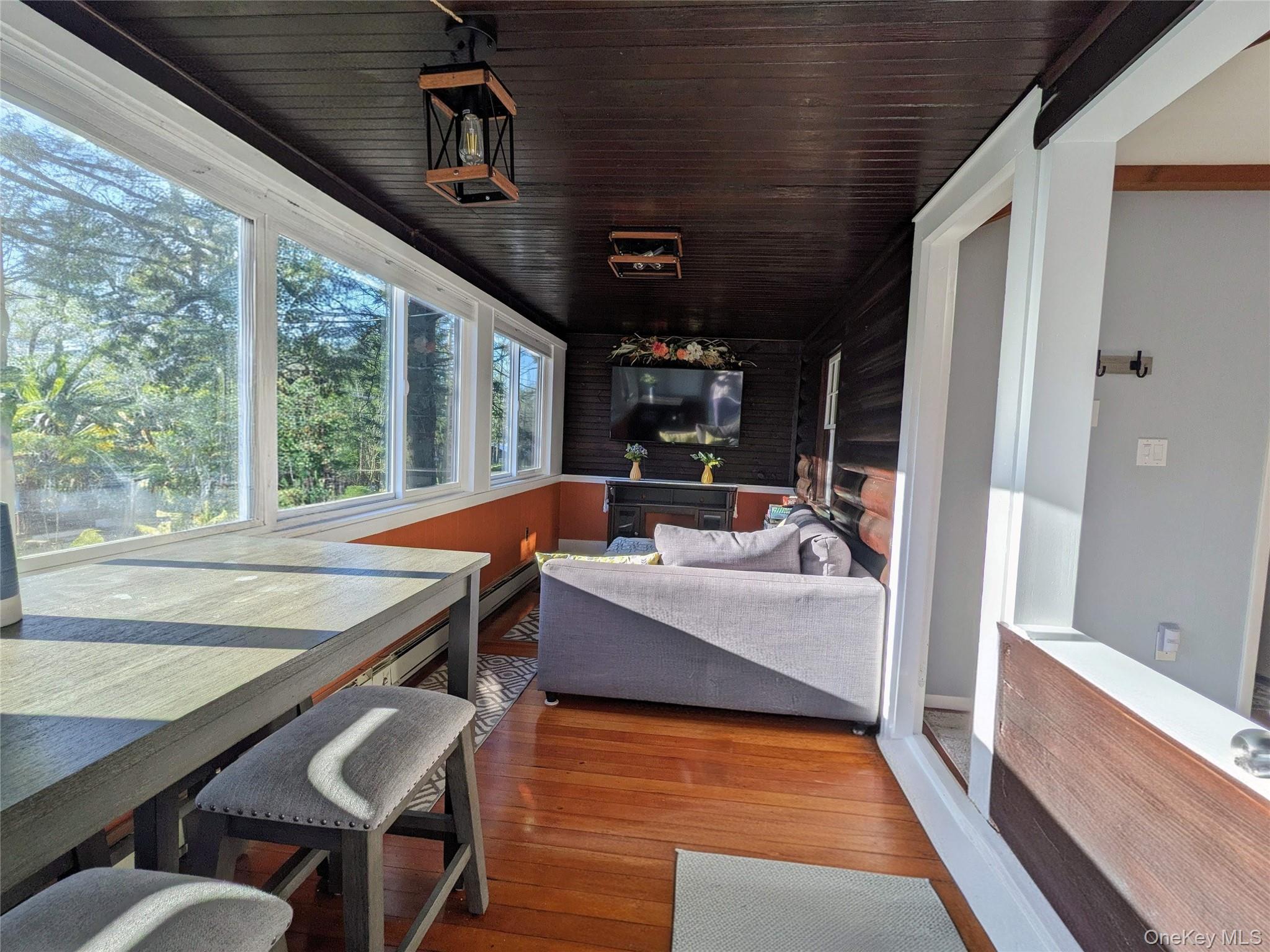 64 Cumberland Trail – For Sale photo 4