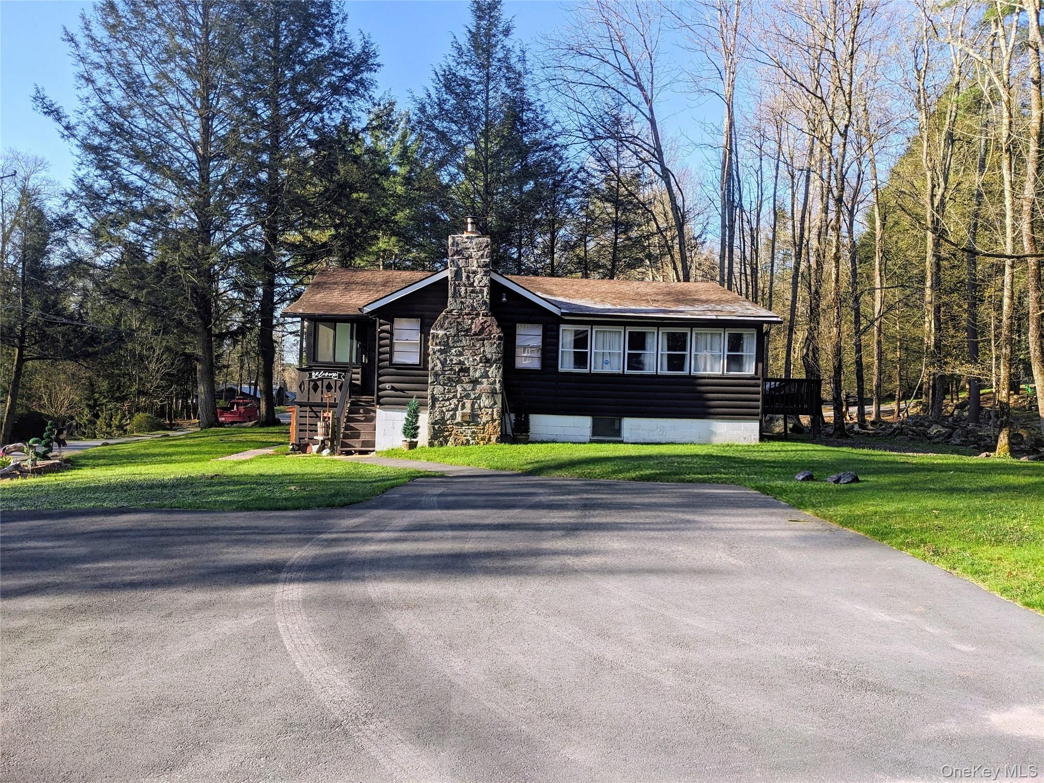 64 Cumberland Trail – For Sale photo 3