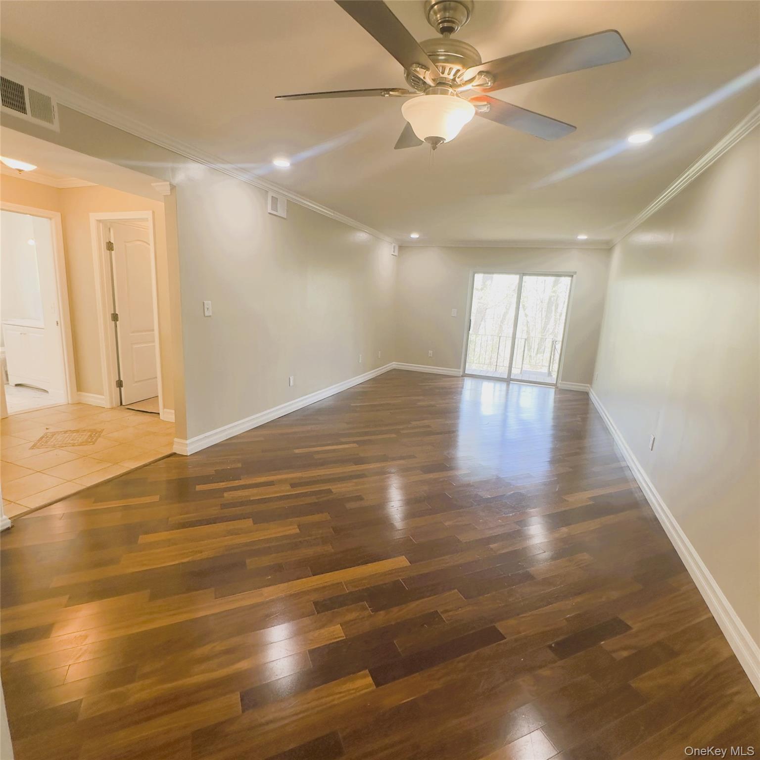 26 Cooper Drive, Unit 603 photo 5