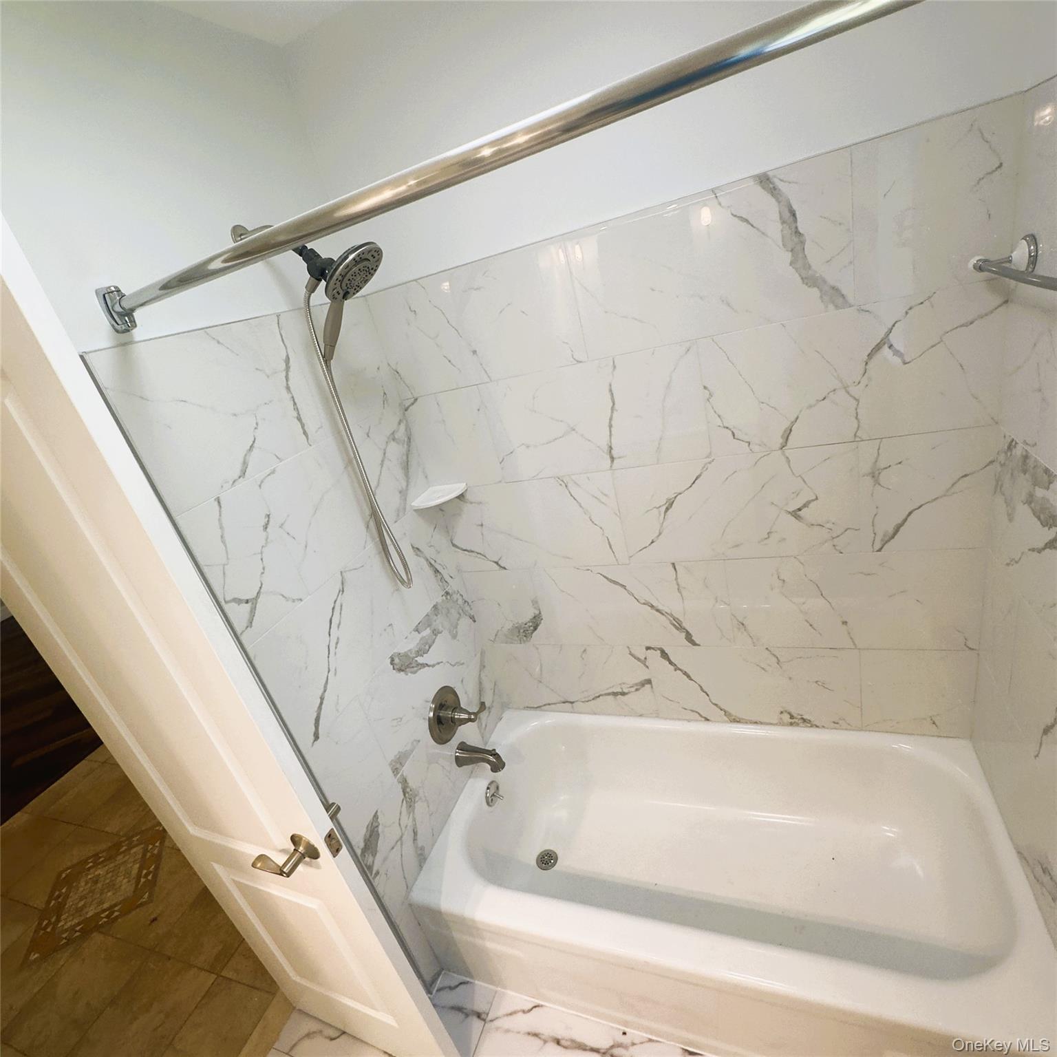 26 Cooper Drive, Unit 603 photo 14