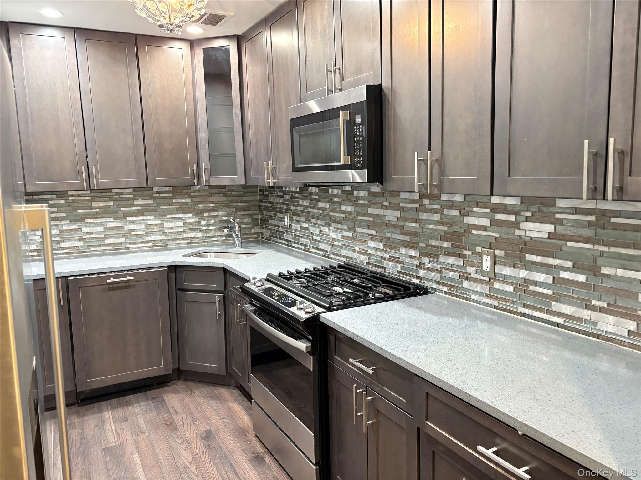 756 Macdonough Street, Unit E1