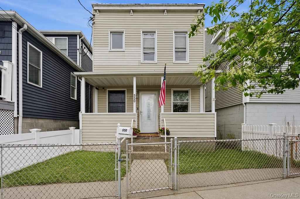550 Cross Bay Boulevard – For Sale