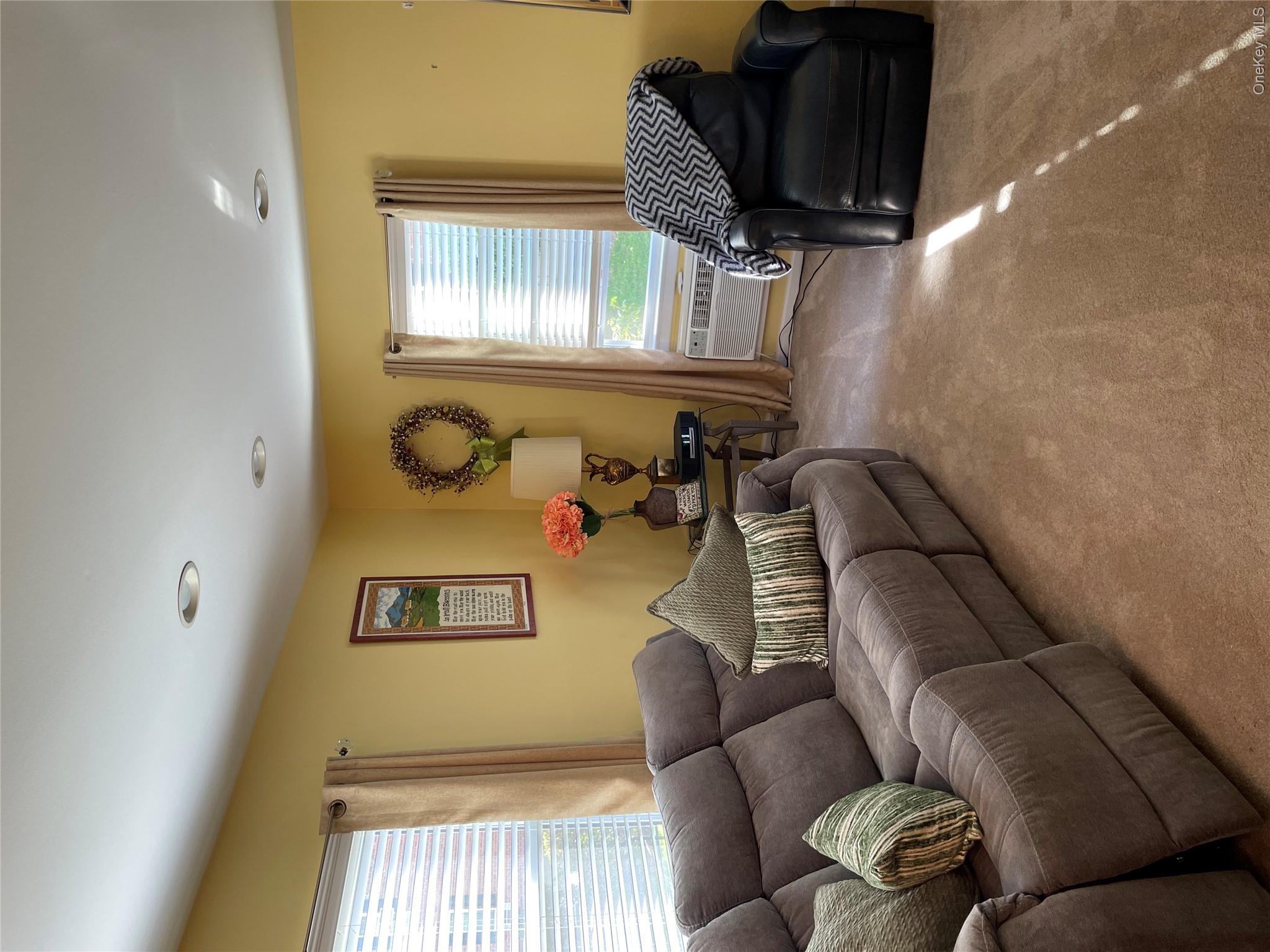 127-1 South Highland Avenue, Unit B3 photo 10