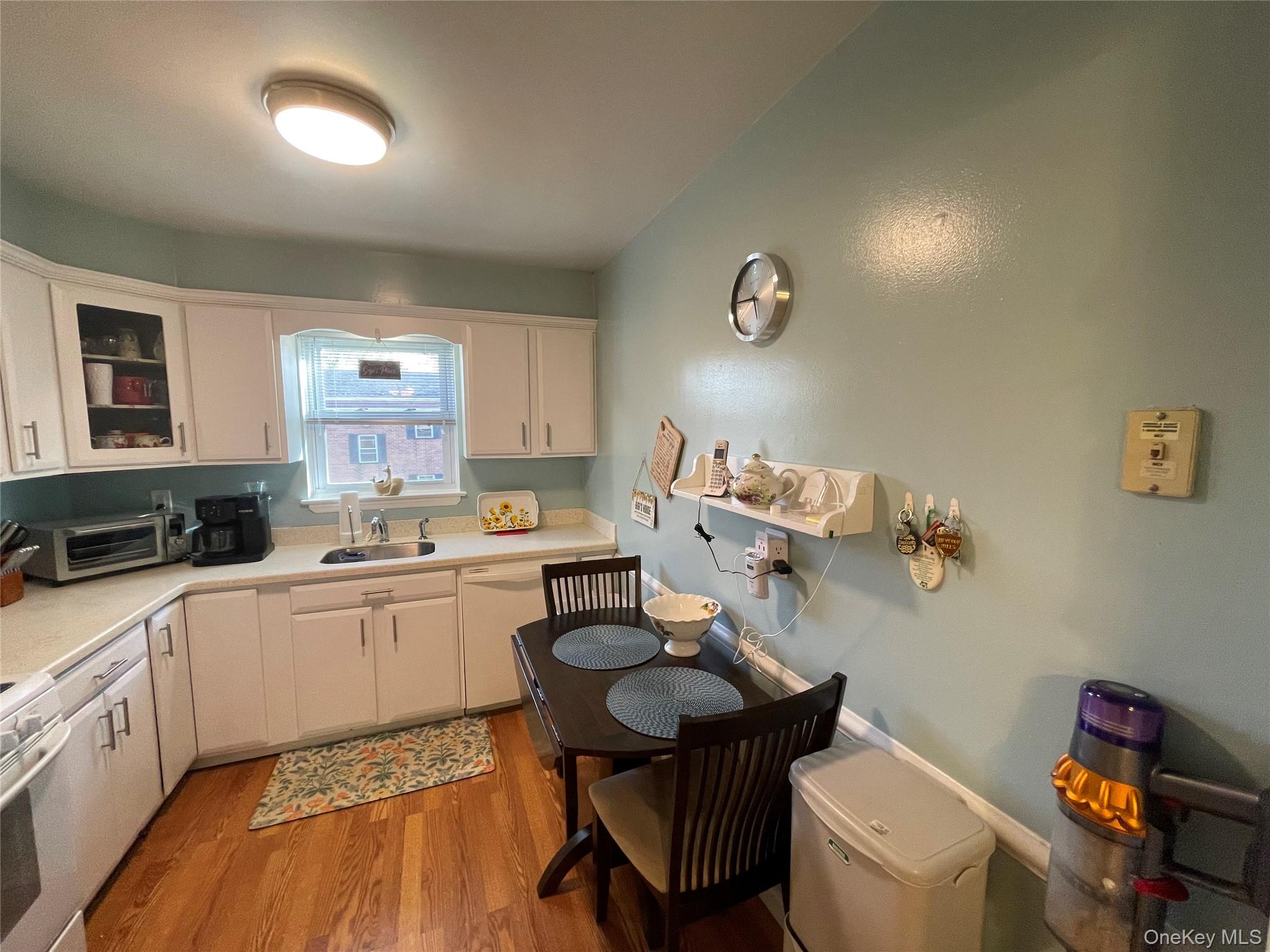 127-1 South Highland Avenue, Unit B3 photo 4