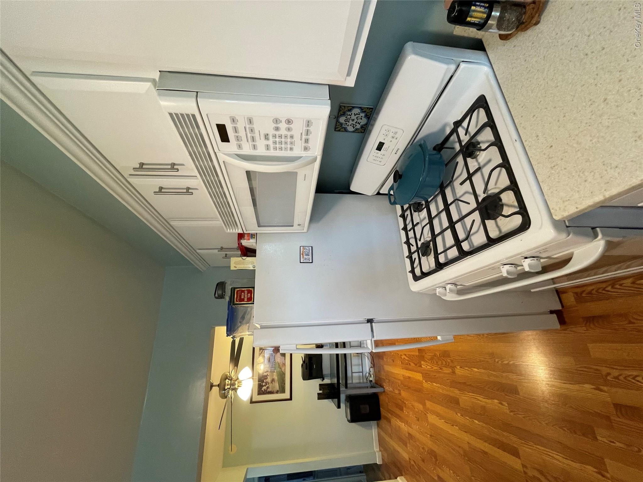 127-1 South Highland Avenue, Unit B3 photo 7
