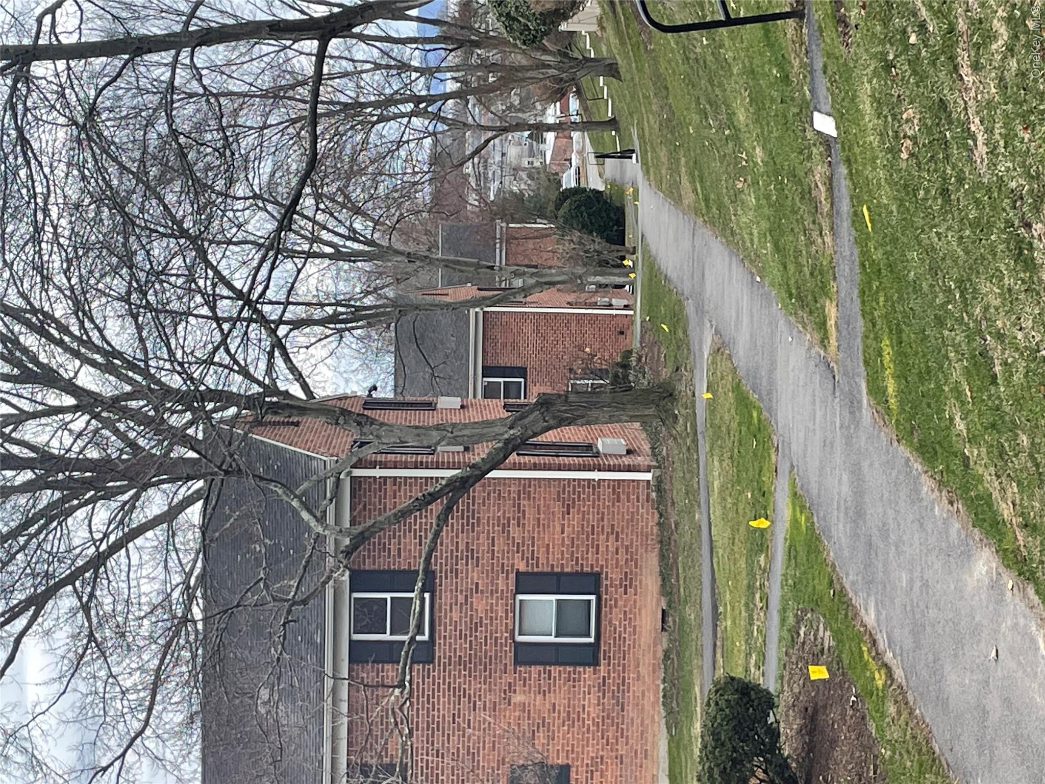 127-1 South Highland Avenue, Unit B3 photo 5