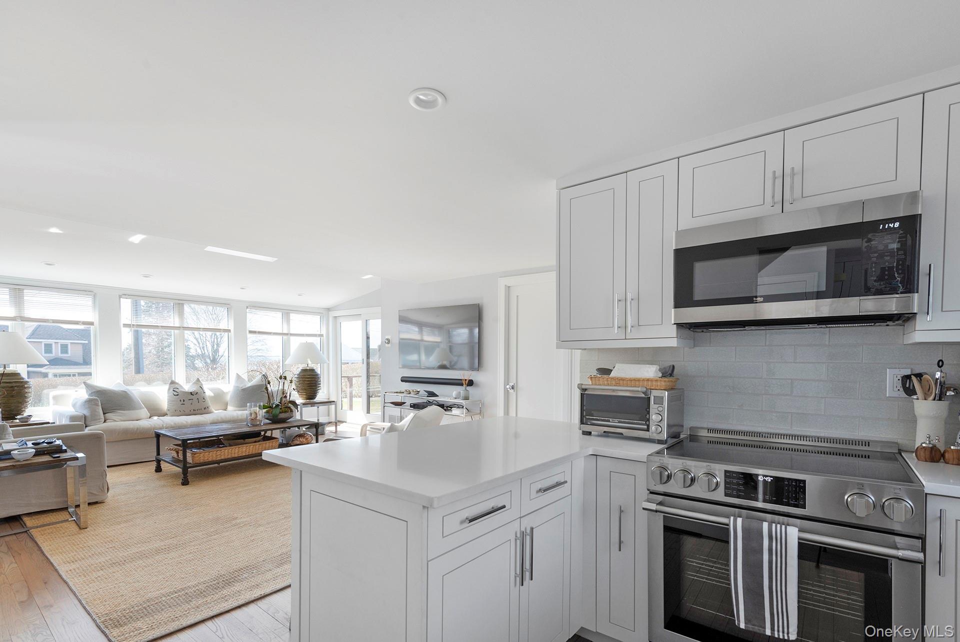 23 Landing Lane – For Rent photo 3