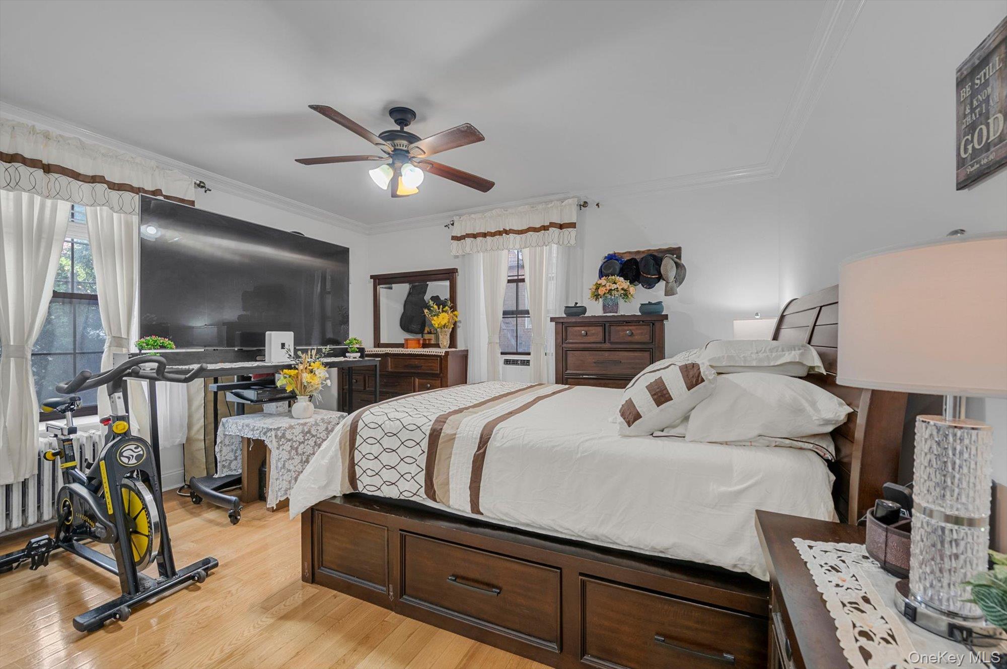 35-21 81 Street, Unit 1C photo 8