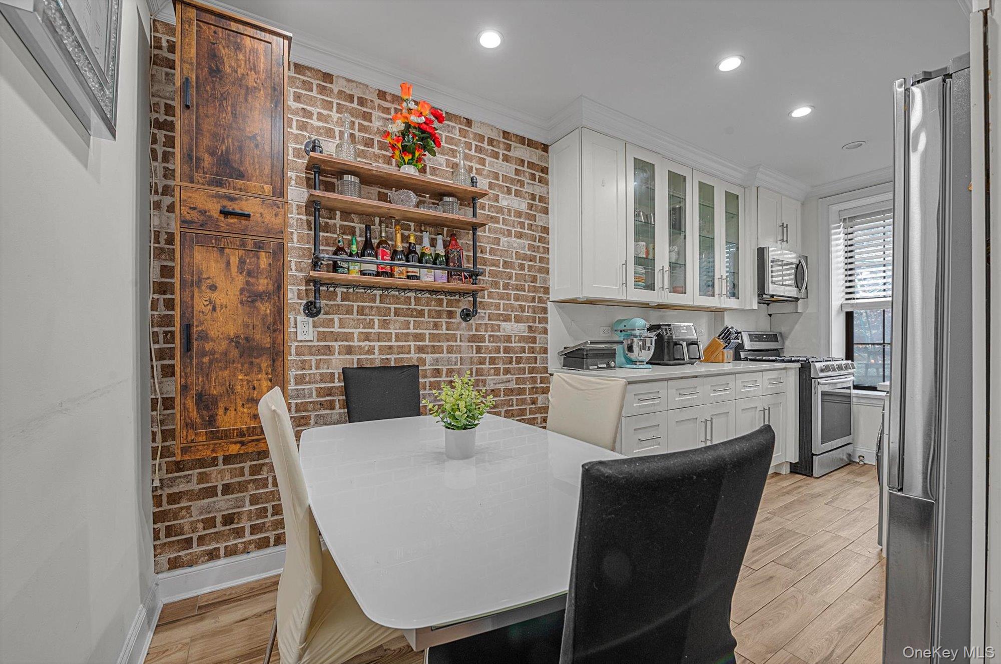 35-21 81 Street, Unit 1C photo 5