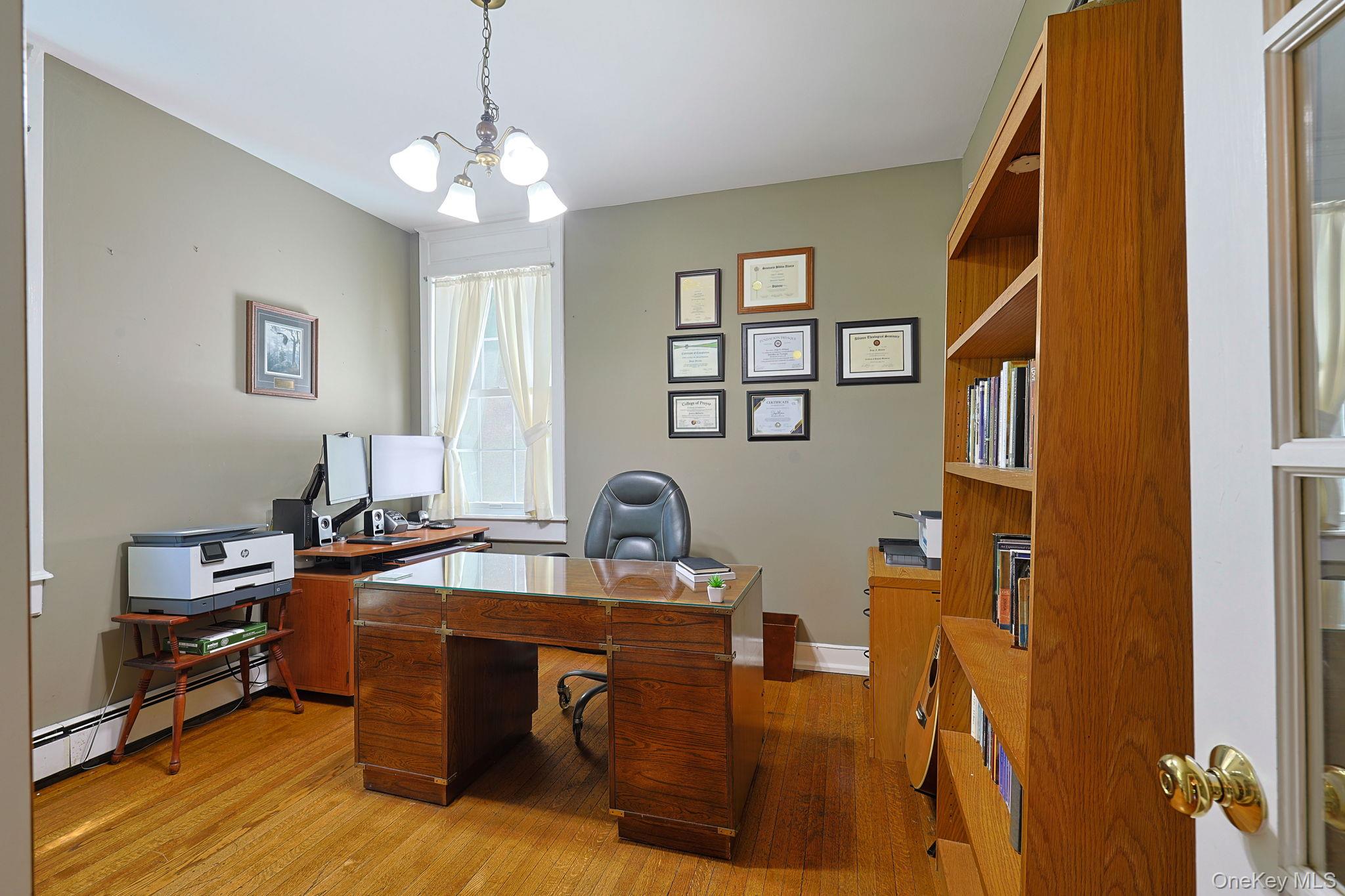 9 Library Road – For Sale photo 12