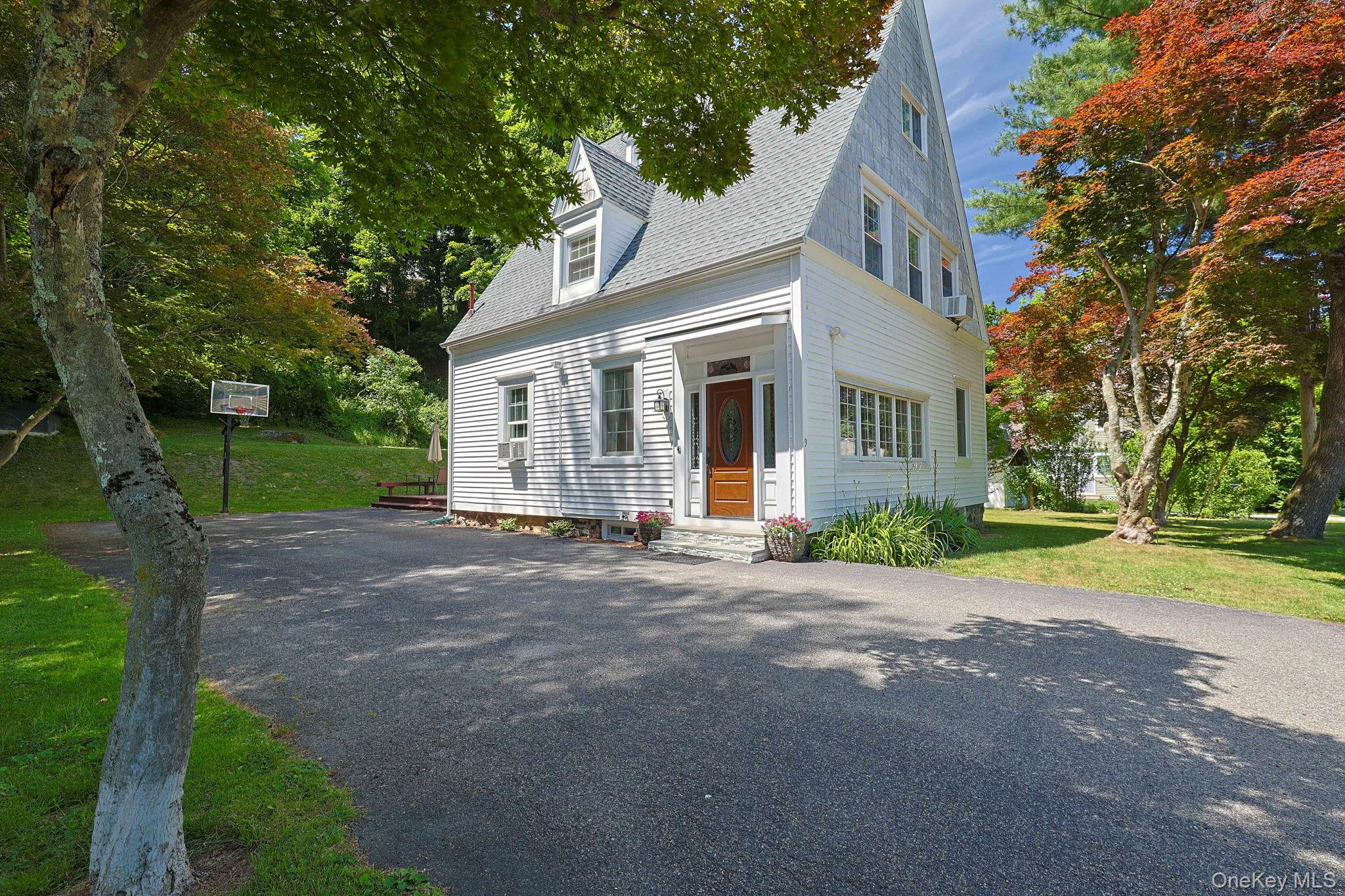 9 Library Road – For Sale photo 4