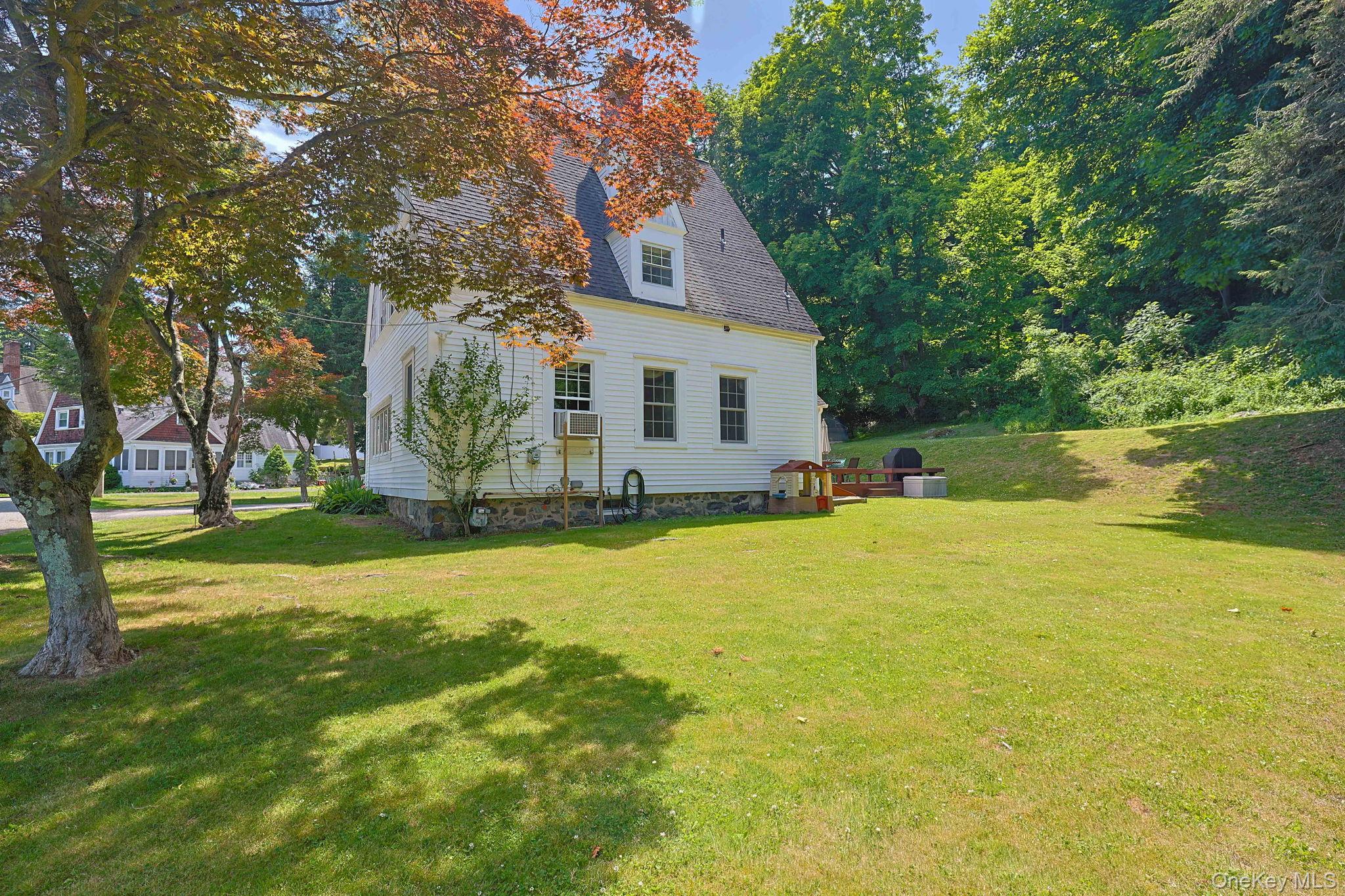 9 Library Road – For Sale photo 37