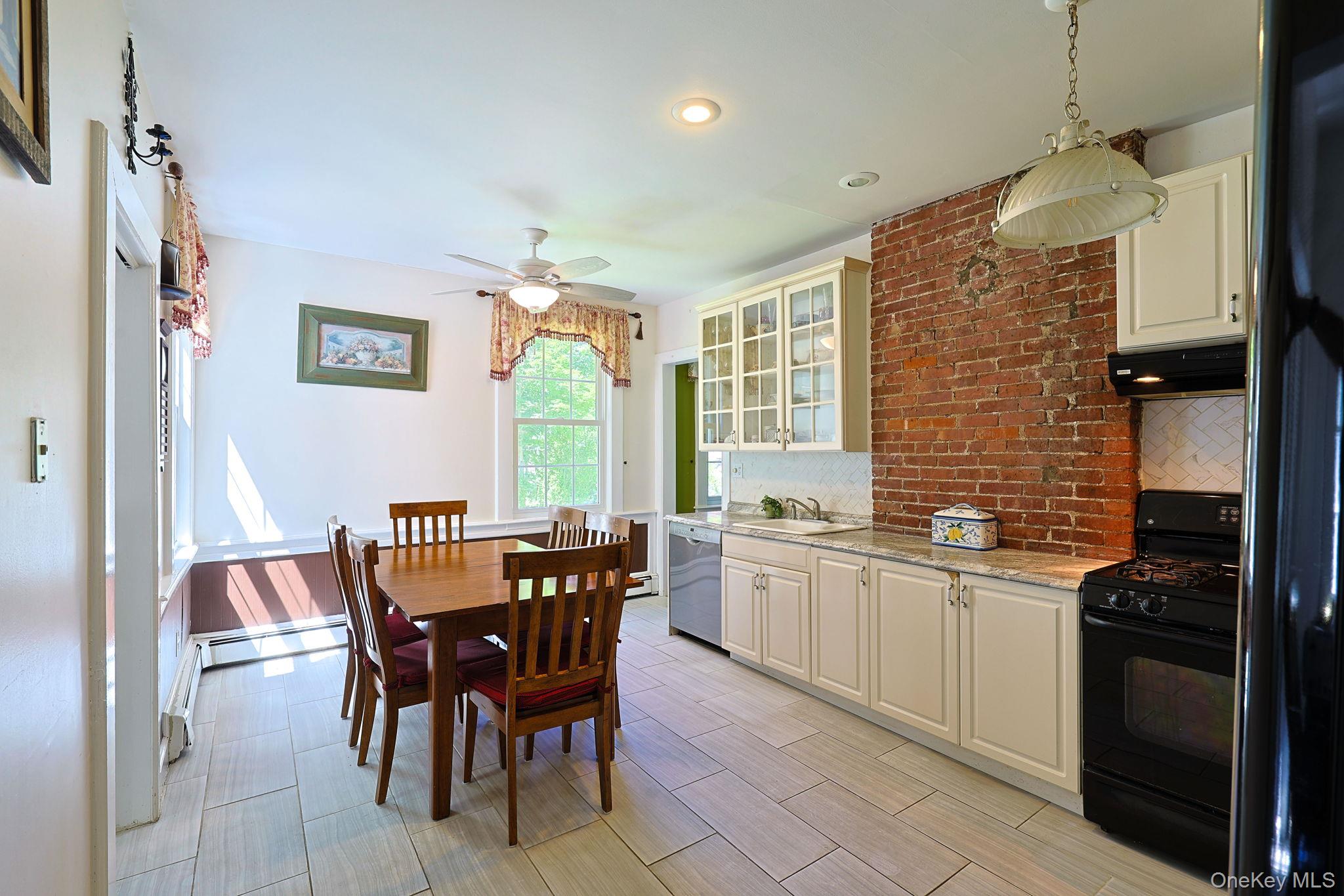 9 Library Road – For Sale photo 16