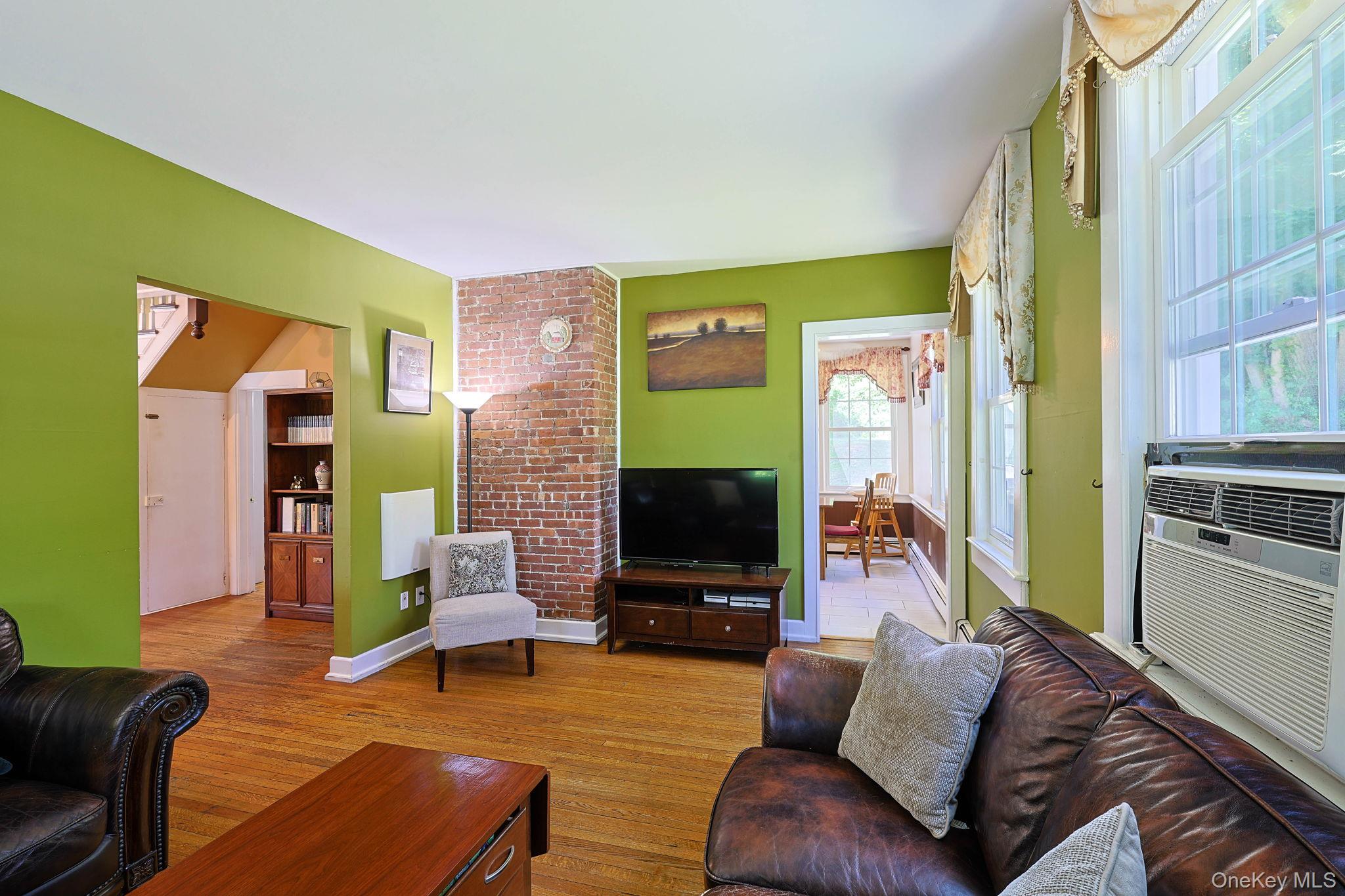 9 Library Road – For Sale photo 9