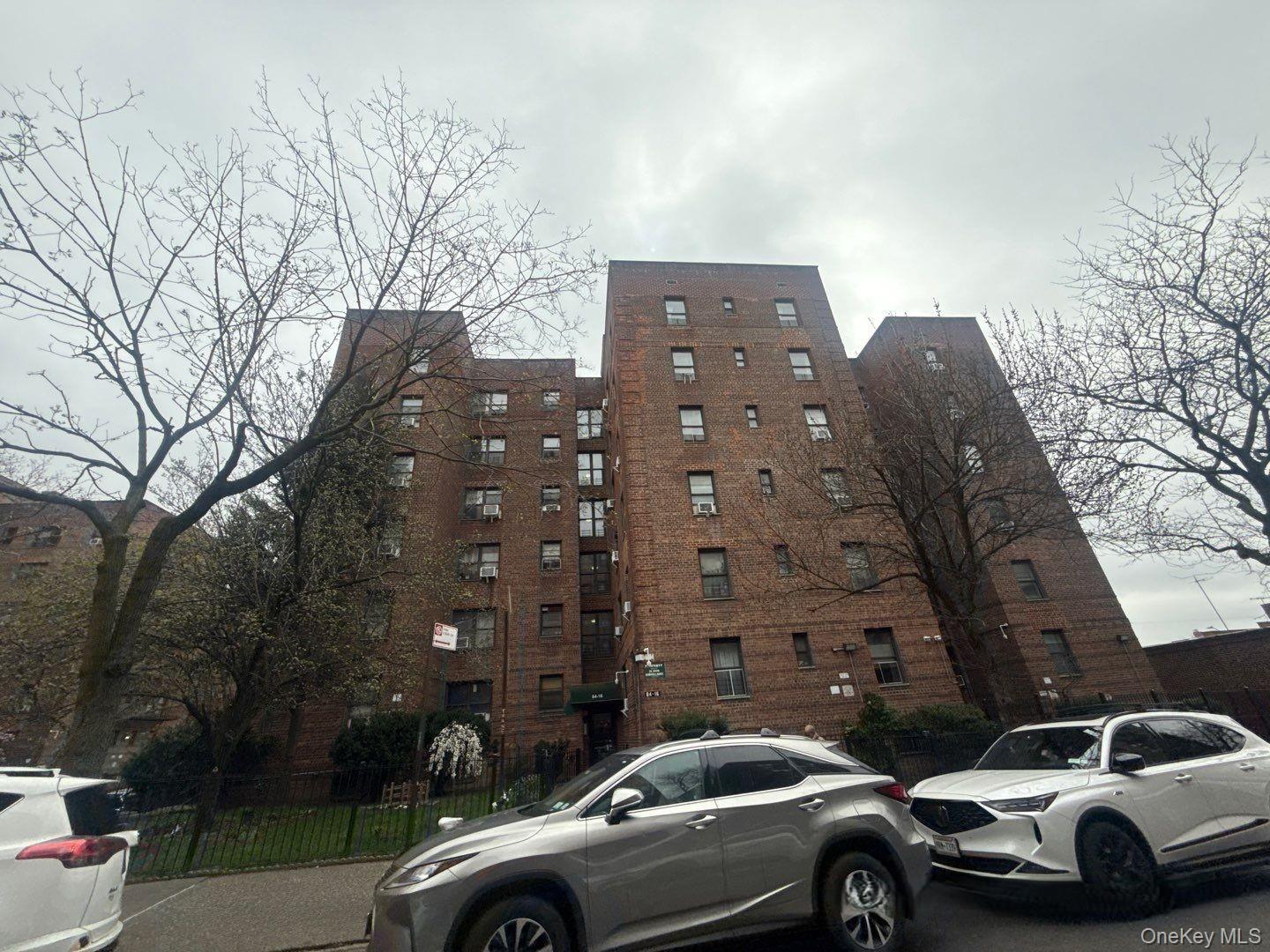 84-16 Elmhurst Avenue, Unit 5E