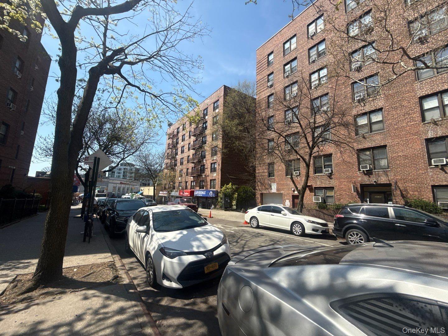 84-16 Elmhurst Avenue, Unit 5E photo 4