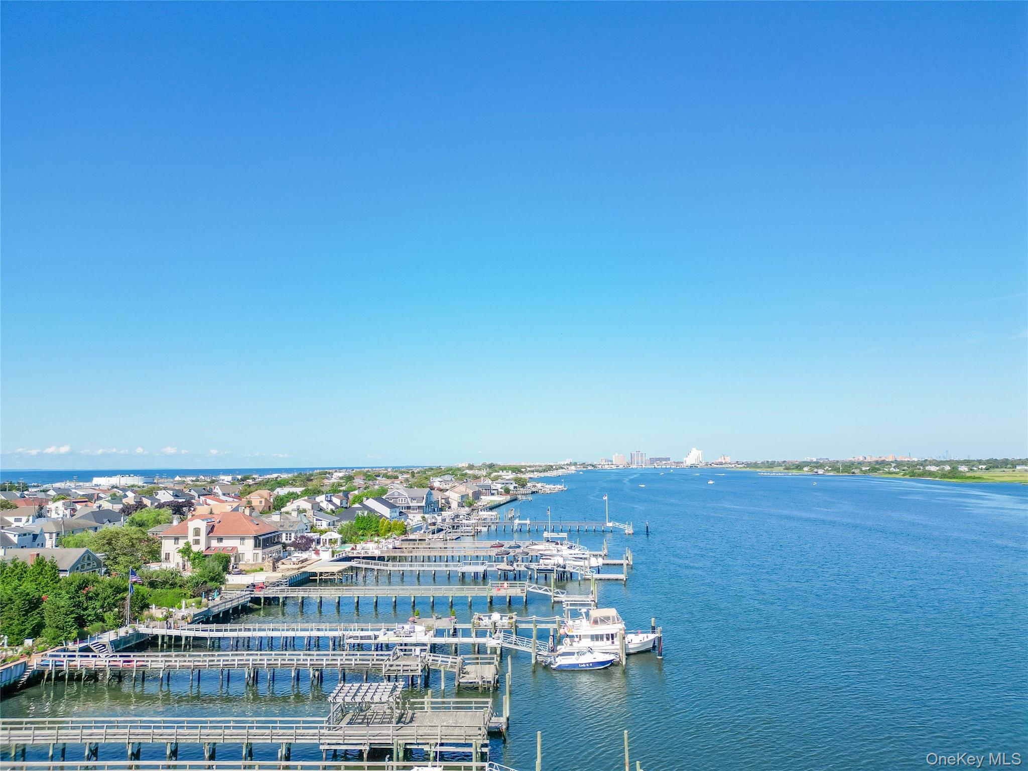 101 Bay Street – For Sale photo 38