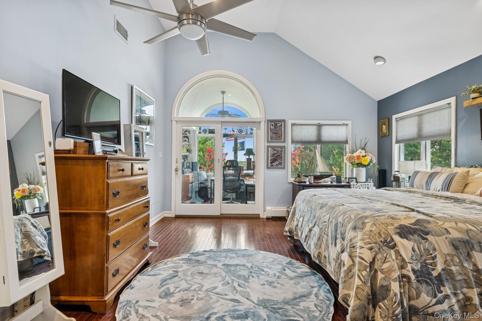 101 Bay Street – For Sale photo 26