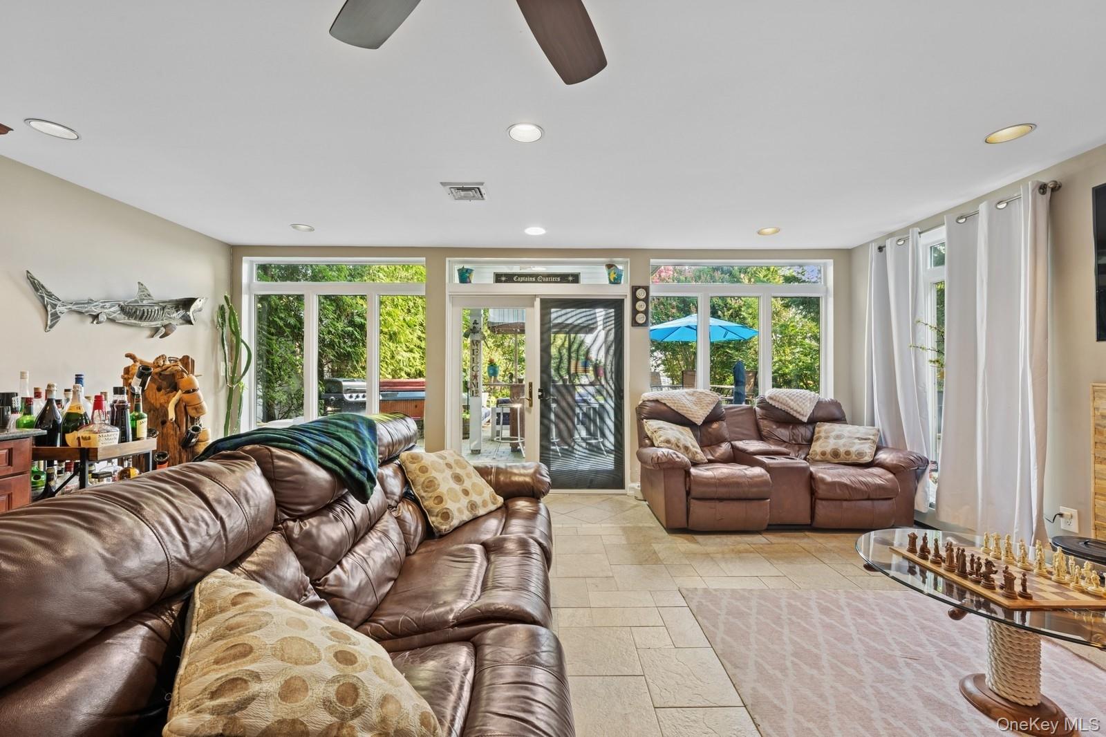 101 Bay Street – For Sale photo 11
