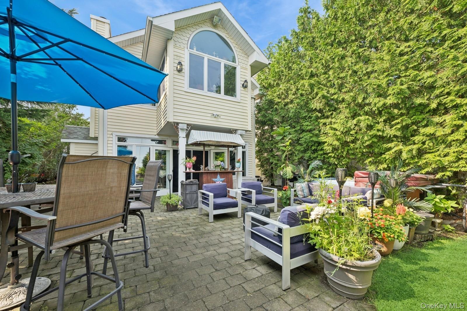 101 Bay Street – For Sale photo 2