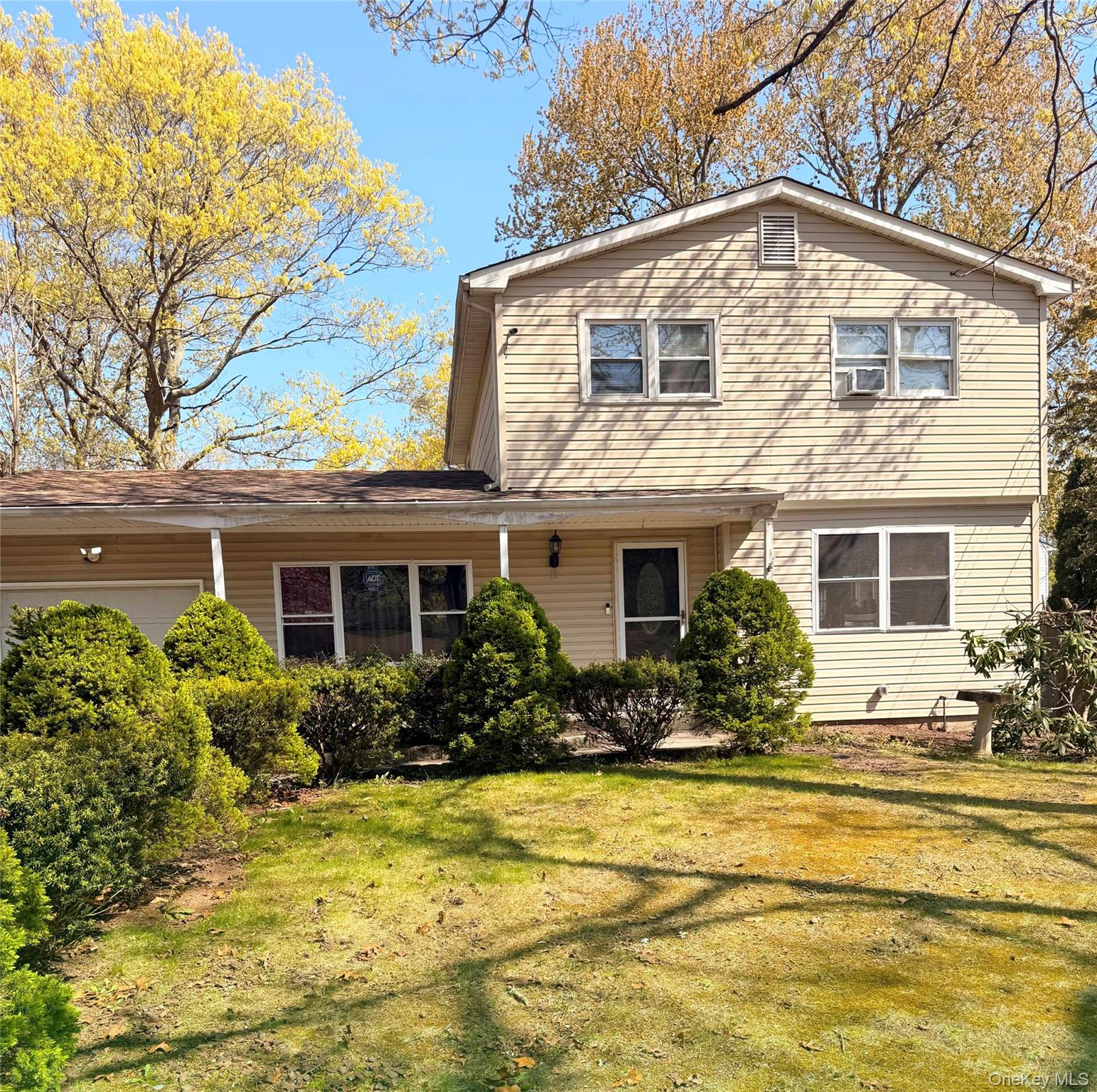 13 Hampton Avenue – For Sale photo 2