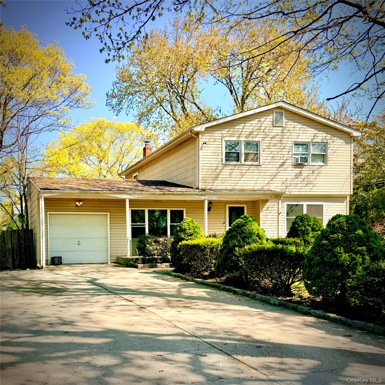 13 Hampton Avenue – For Sale