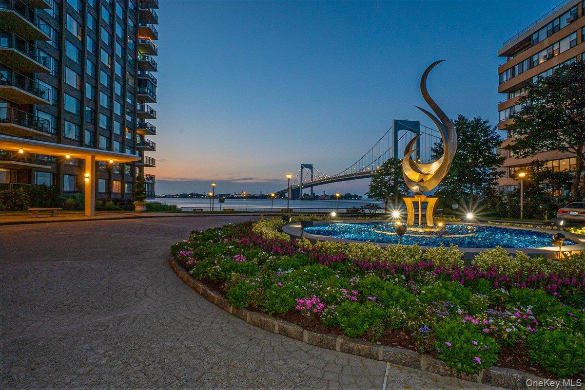 166-25 Powells Cove Boulevard, Unit 15D photo 12